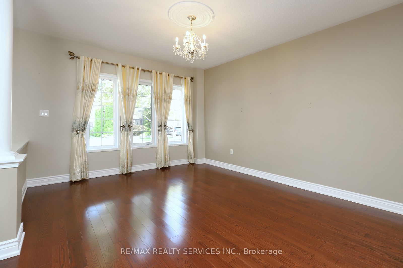 17 Ballantyne Dr Property Photo 5