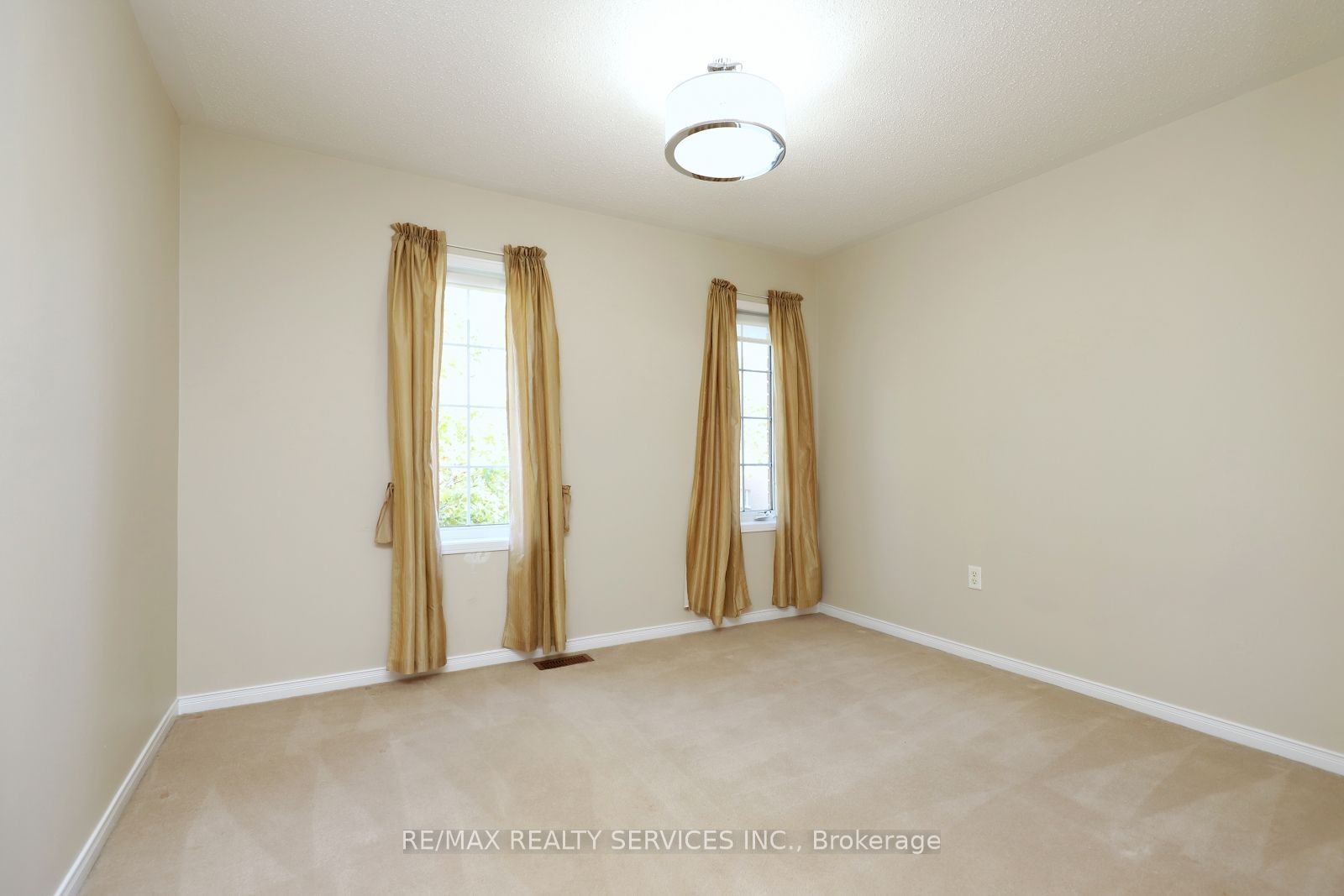 17 Ballantyne Dr Property Photo 25