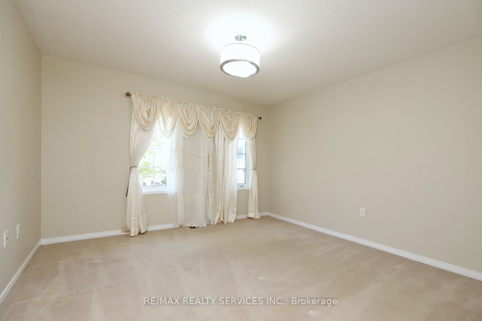 17 Ballantyne Dr Property Photo 28