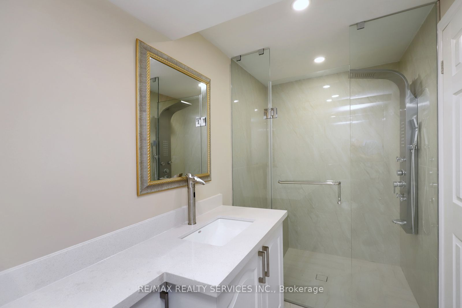 17 Ballantyne Dr Property Photo 35