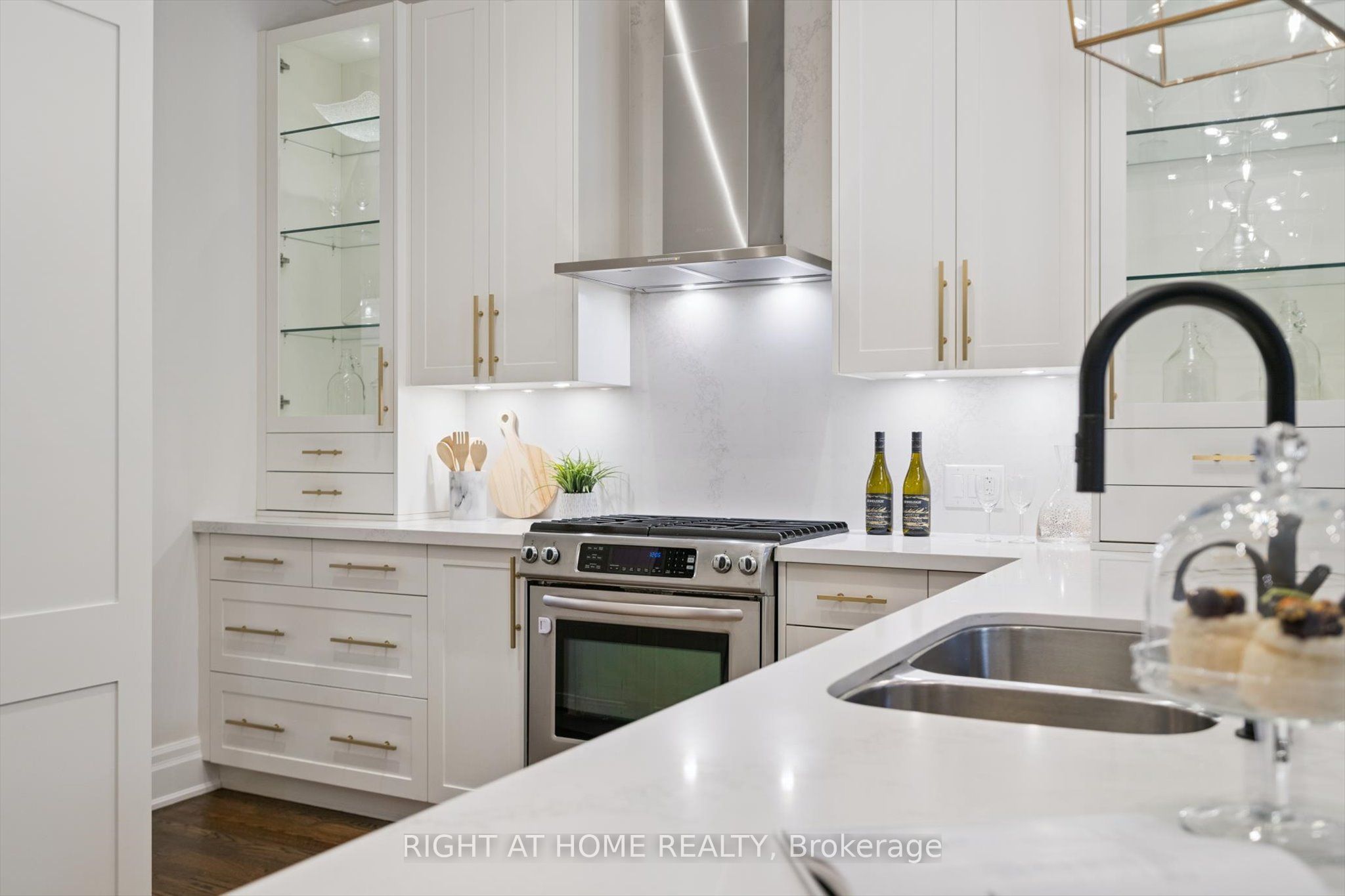 64 Wheeler Avenue Property Photo 16