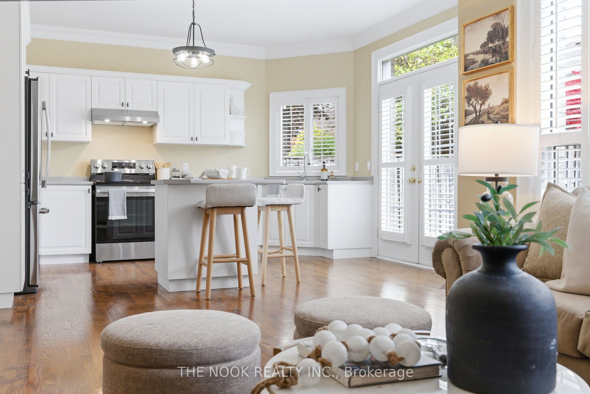 969 Ridgemount Blvd Property Photo 18