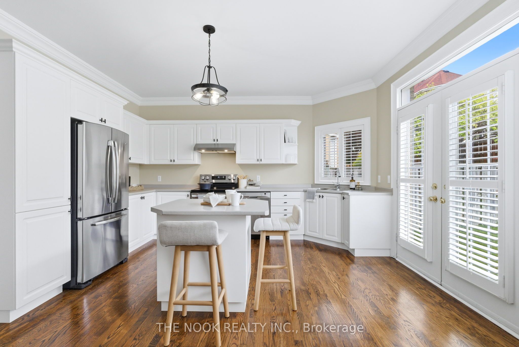 969 Ridgemount Blvd Property Photo 19