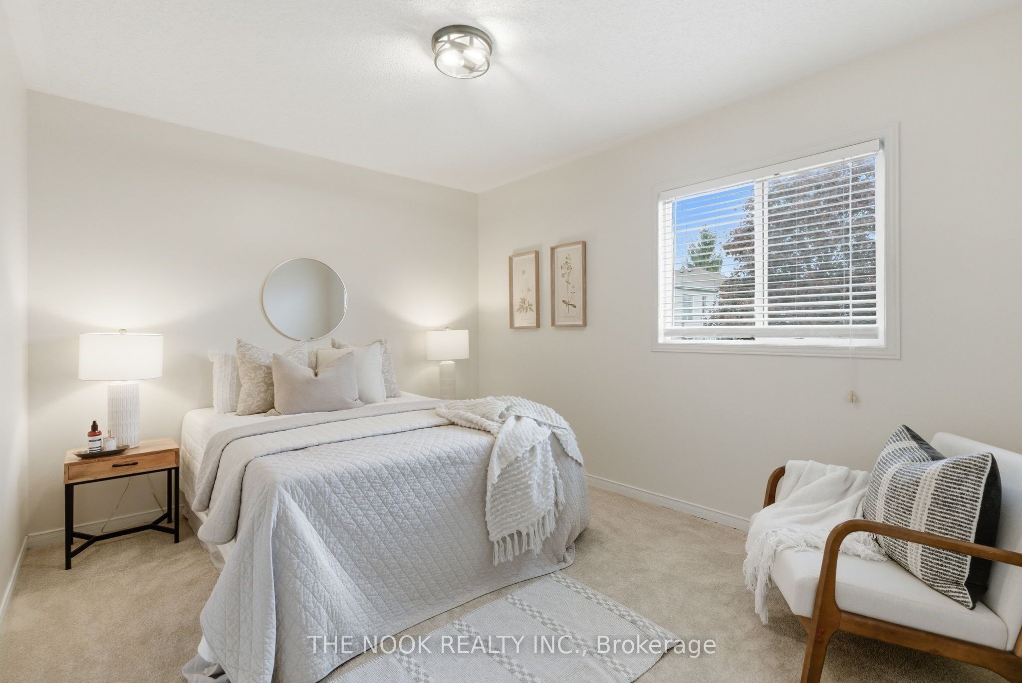 969 Ridgemount Blvd Property Photo 31