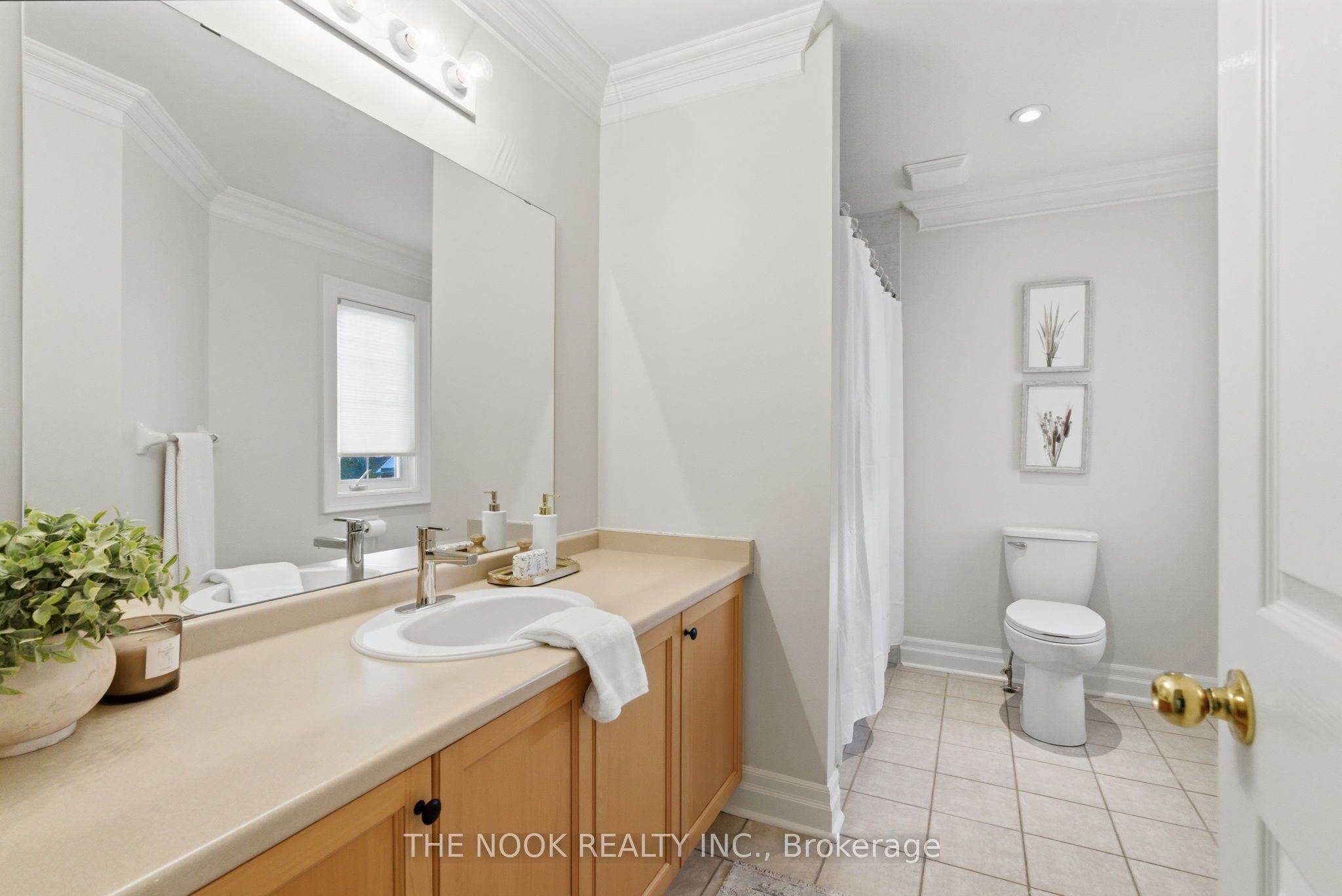 969 Ridgemount Blvd Property Photo 38