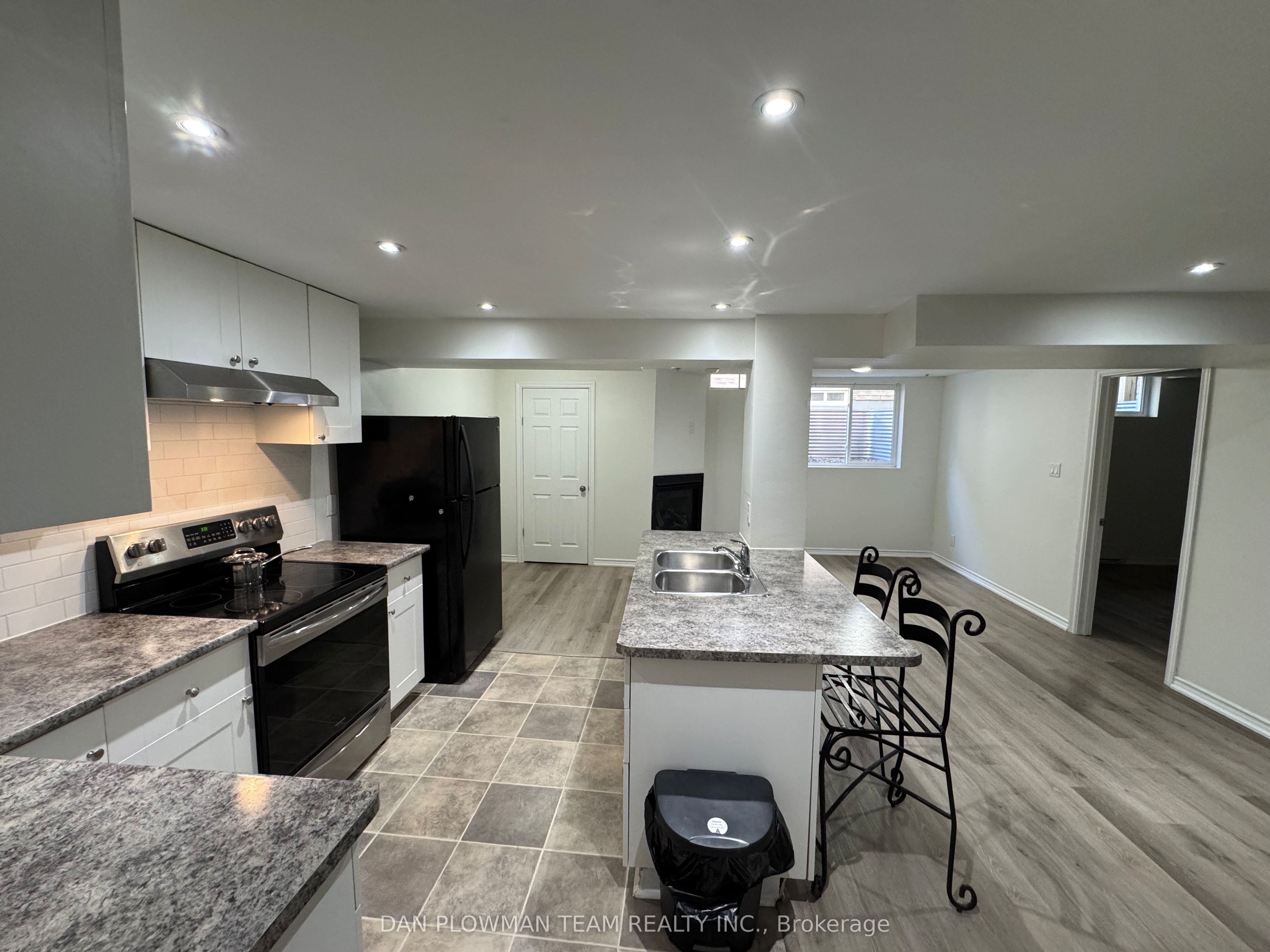 37 Wood Drive Property Photo 1