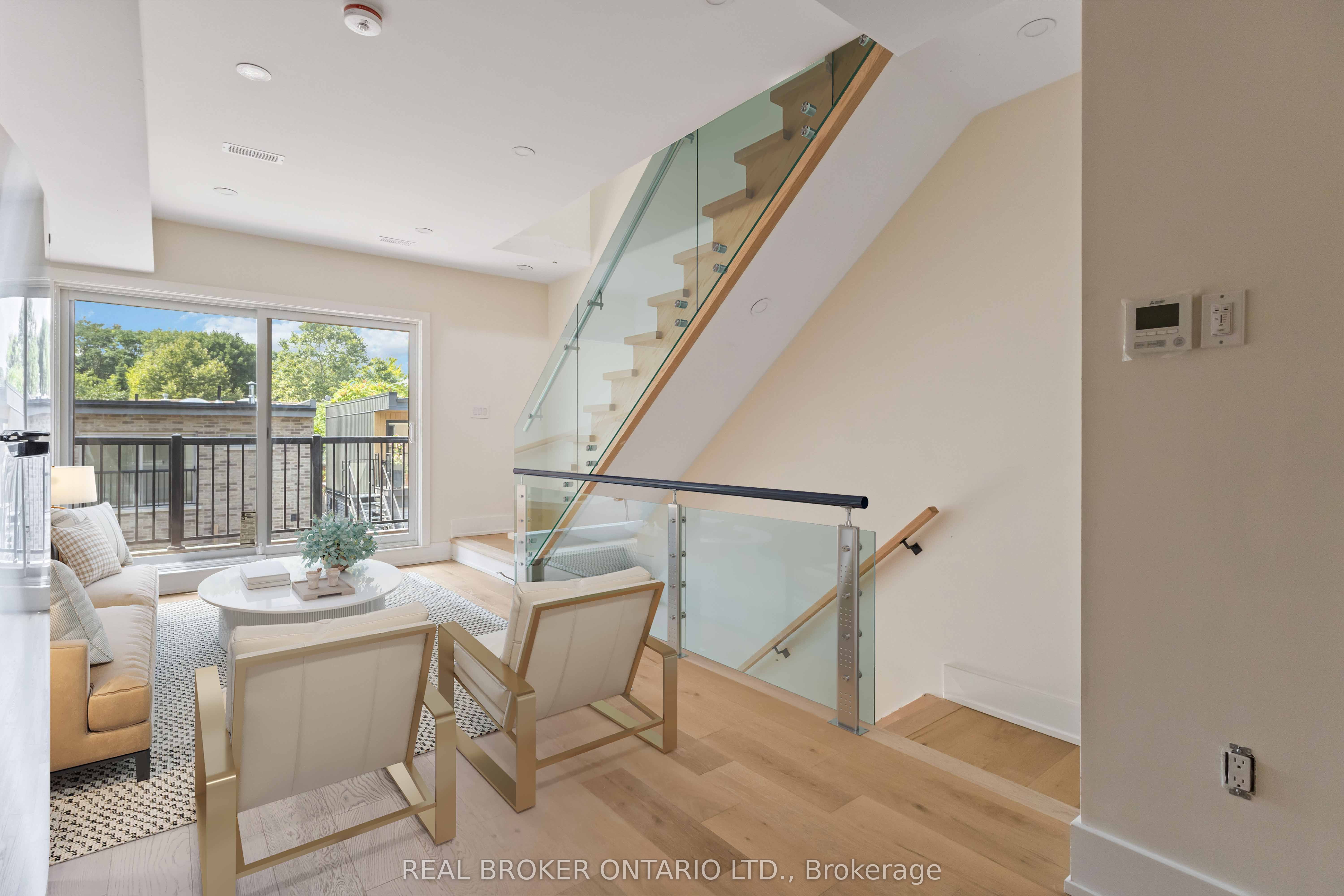 72 Jones Avenue Unit R Property Photo 3