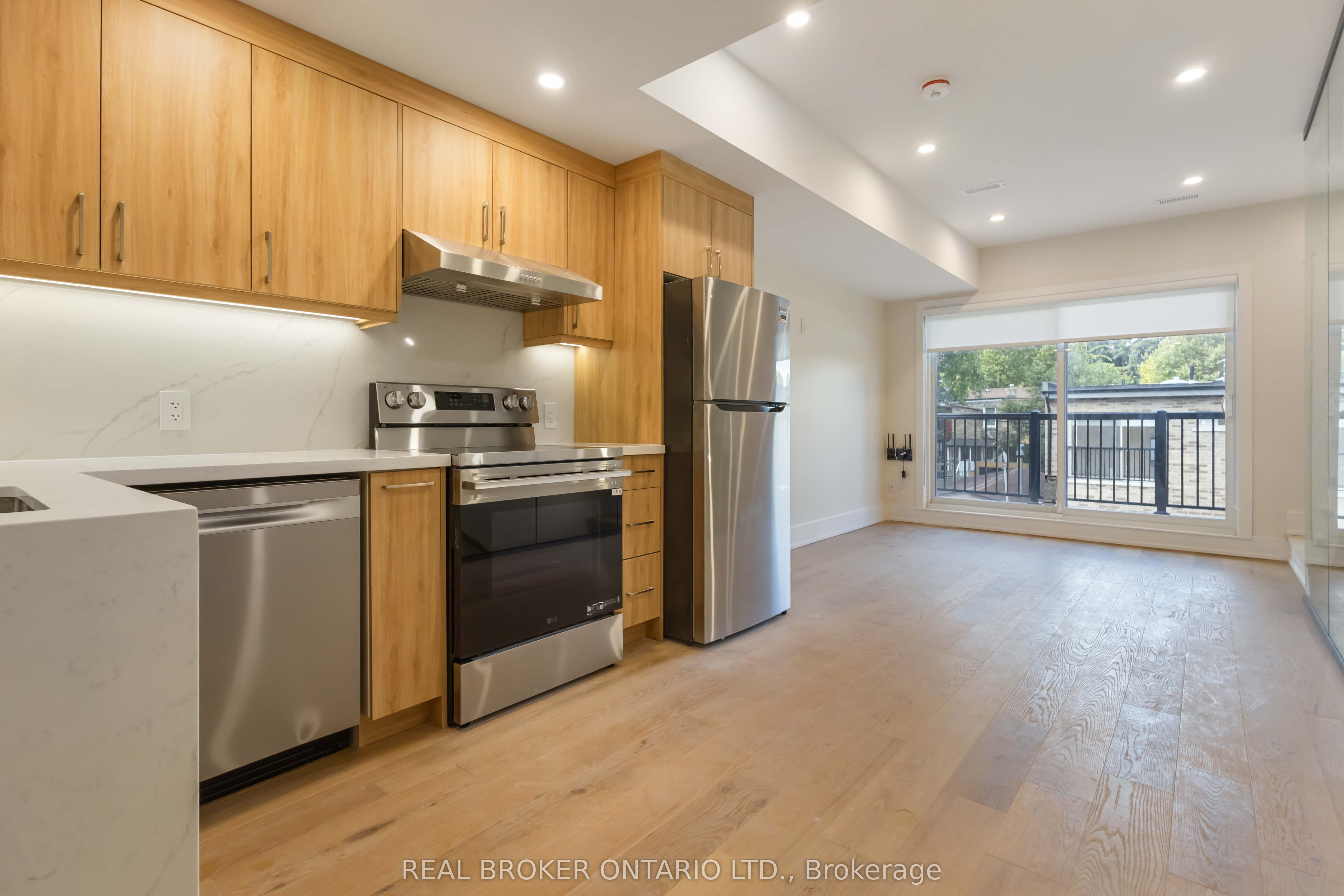 72 Jones Avenue Unit R Property Photo 16