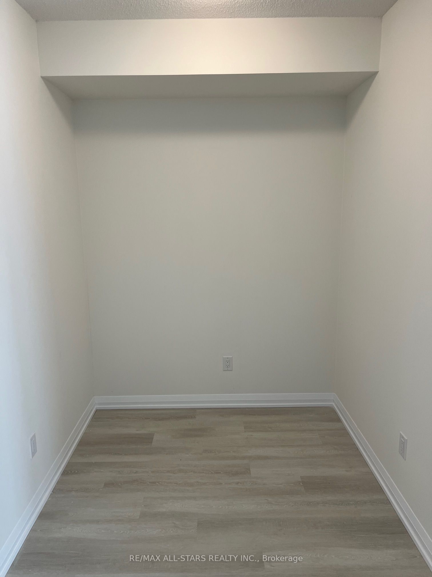 3270 Sheppard Avenue E 1826 Property Photo 7