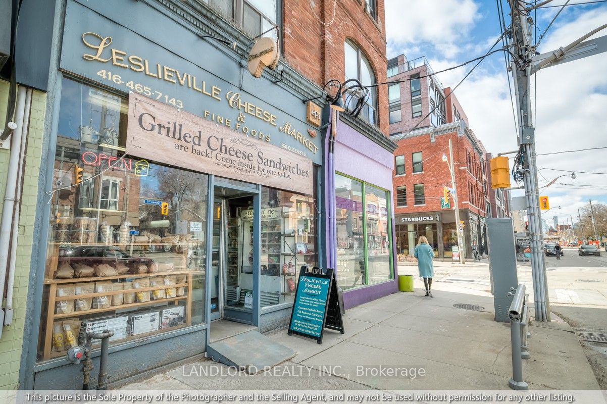 899 Queen Street E 502 Property Photo 32