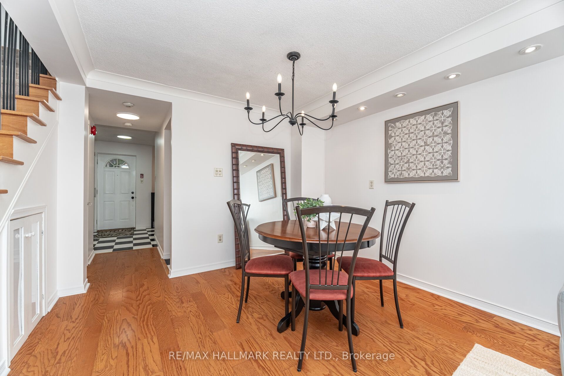 2112 Queen Street E #10 Property Photo 8