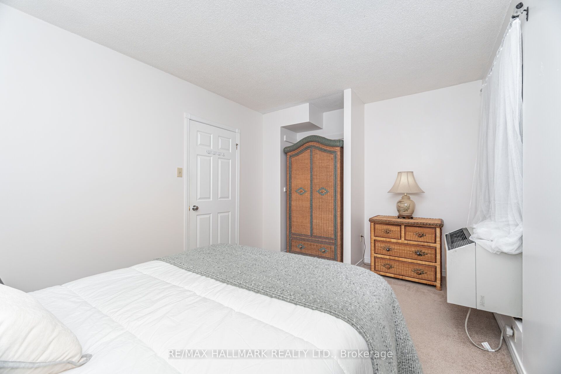 2112 Queen Street E #10 Property Photo 22