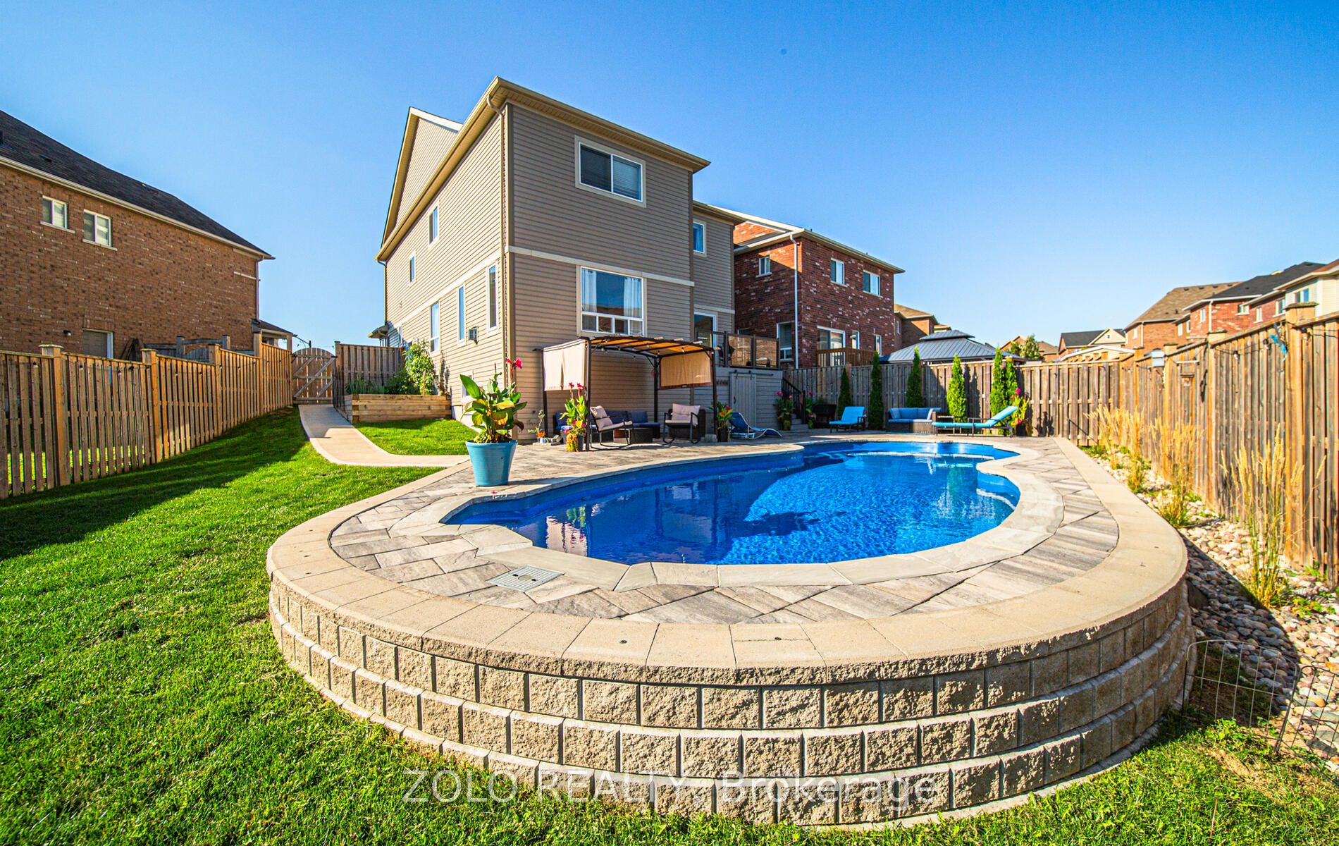 504 Halo Street Property Photo 44