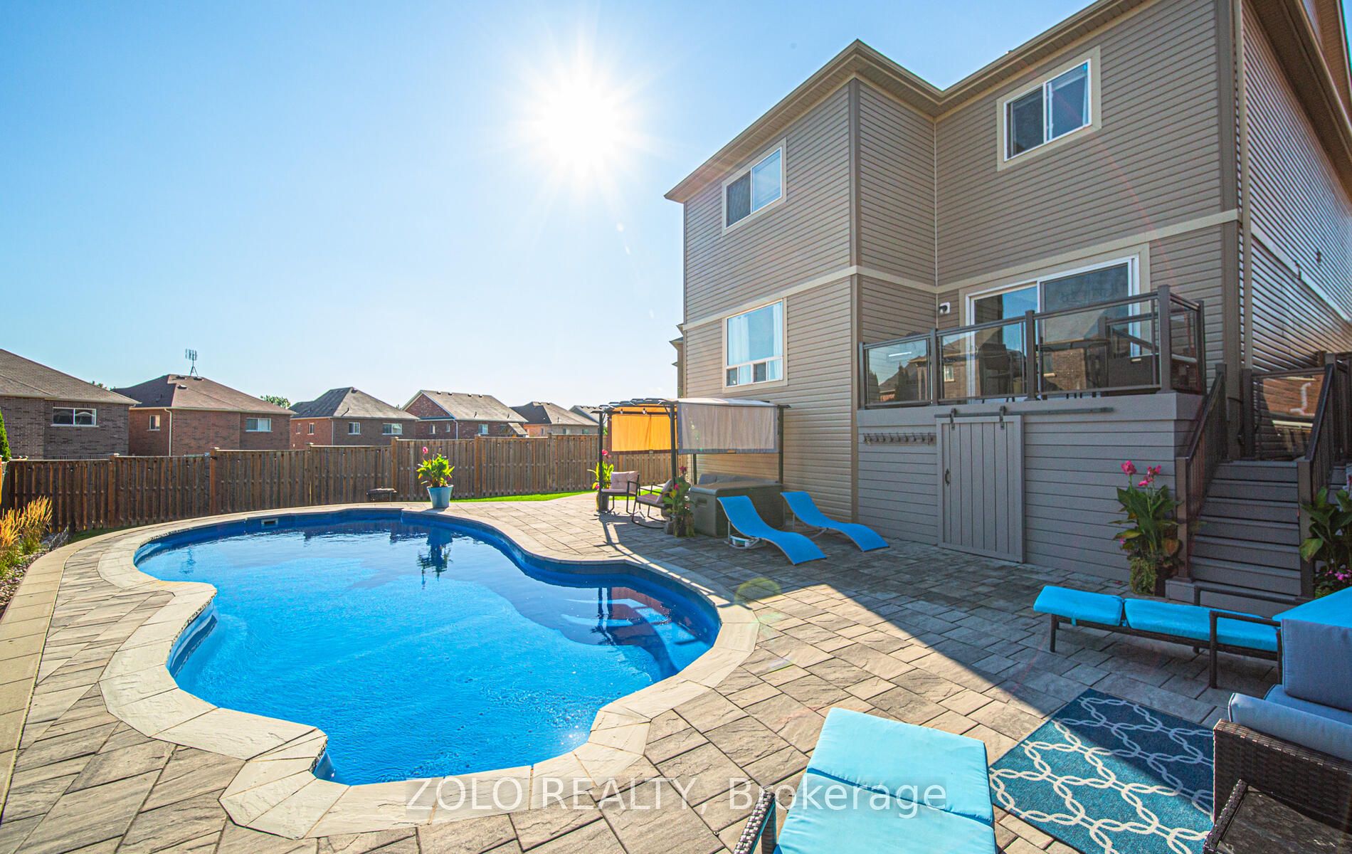 504 Halo Street Property Photo 45