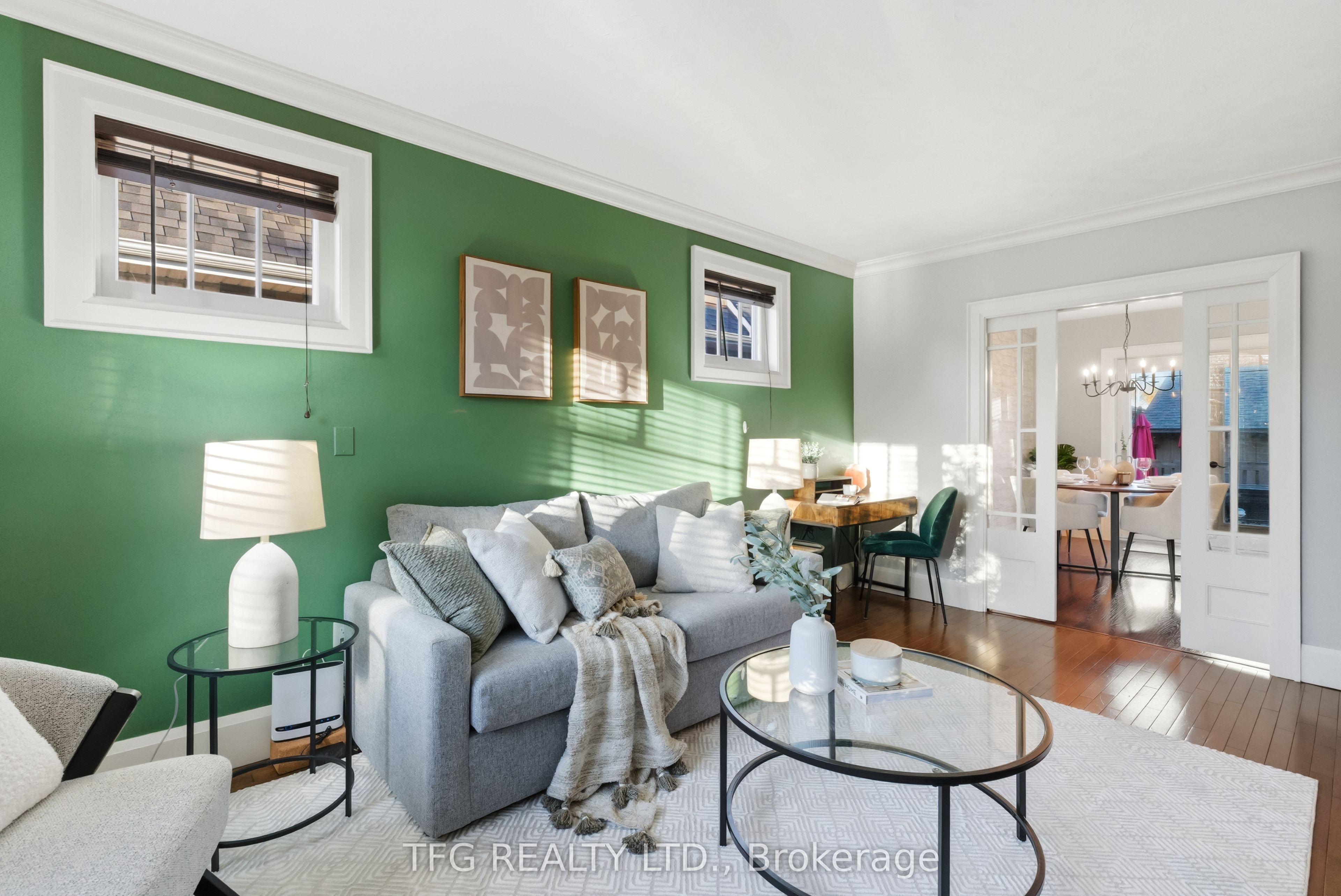 131 Roxborough Avenue Property Photo 9