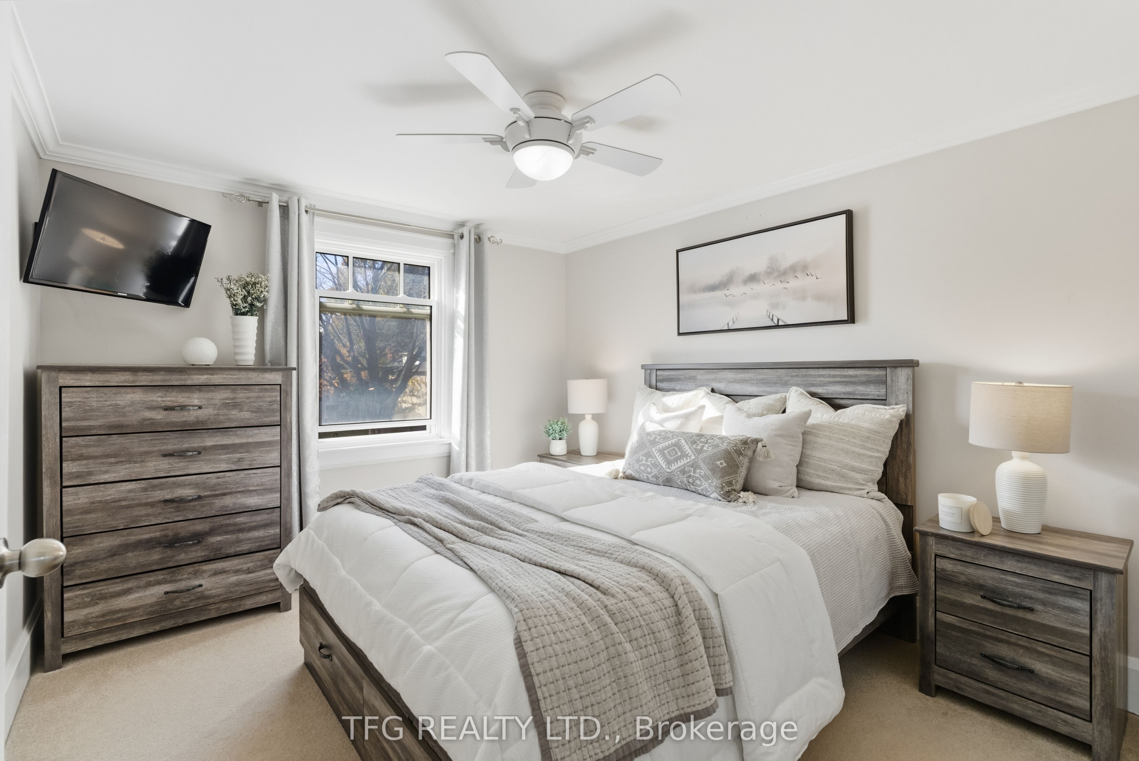 131 Roxborough Avenue Property Photo 18