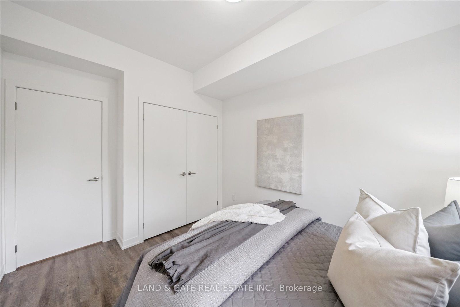 223 Albert St Property Photo 20