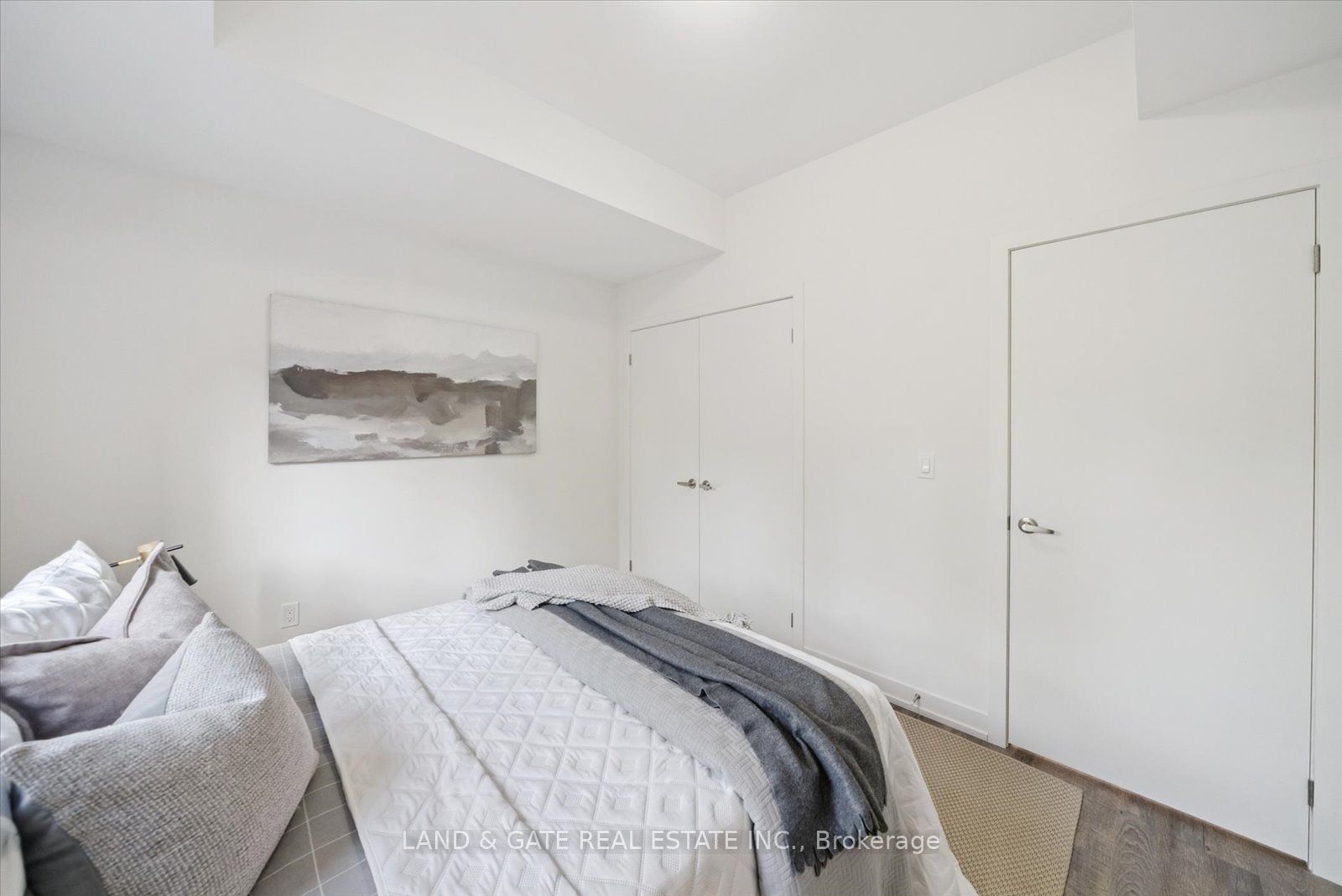 223 Albert St Property Photo 24