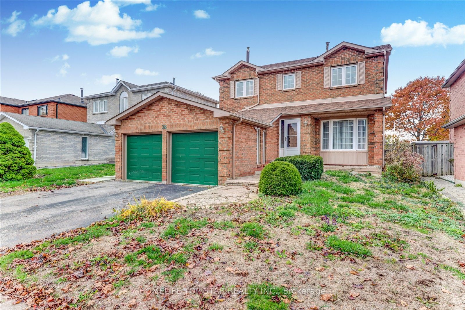 28 Willowbrook Dr Property Photo 2