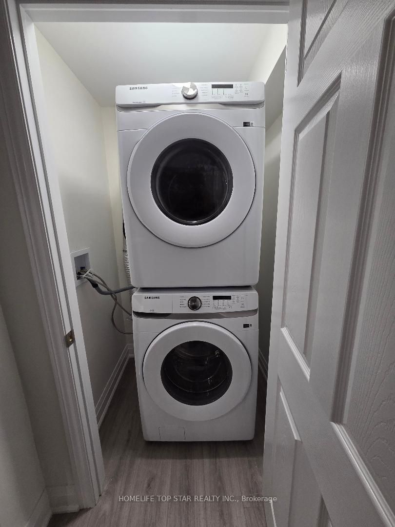 28 Willowbrook Dr Property Photo 16