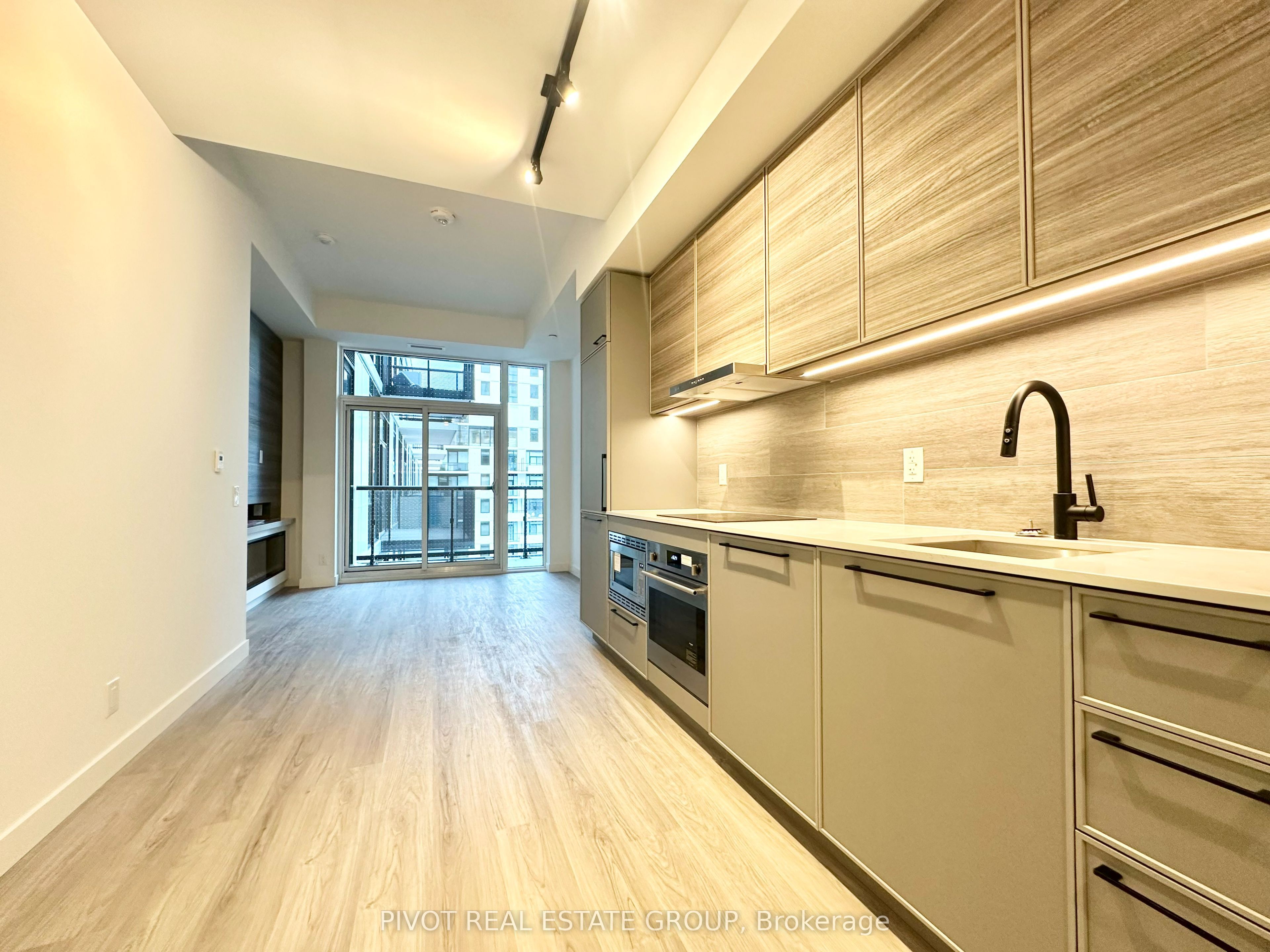 1050 Eastern Avenue 725 Property Photo 1