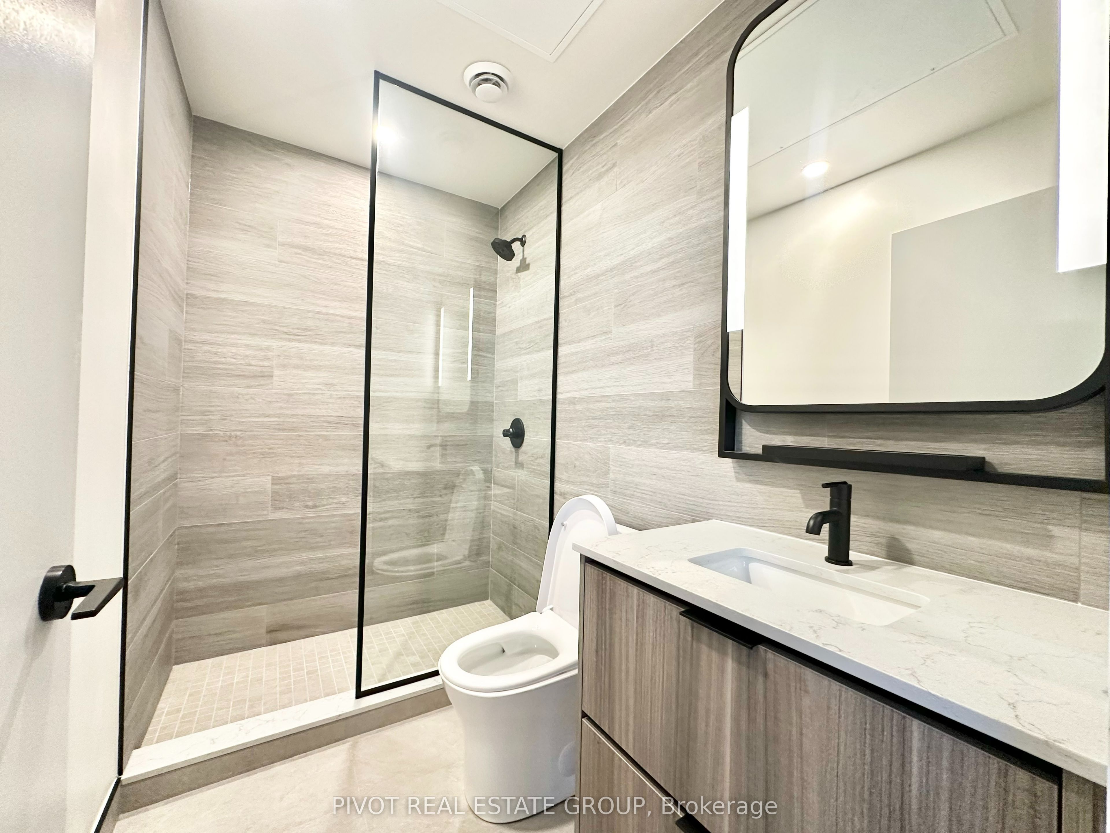 1050 Eastern Avenue 725 Property Photo 7