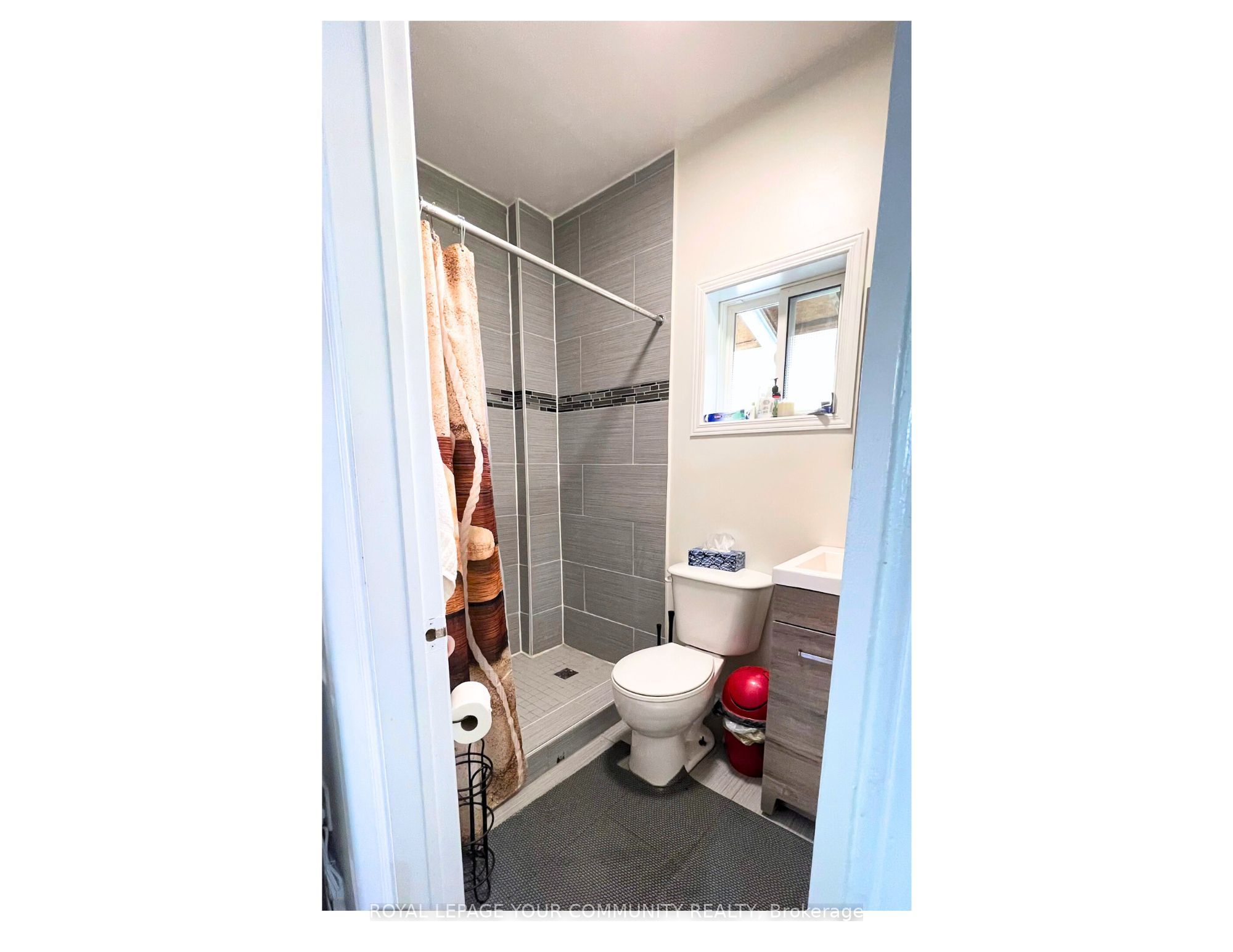 118 John St E Property Photo 15