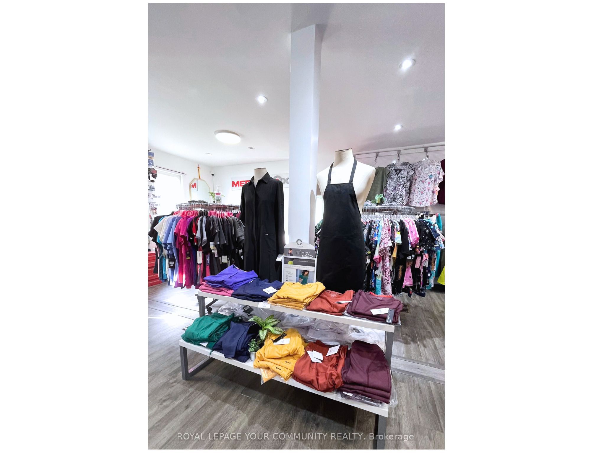 118 John St E Property Photo 16