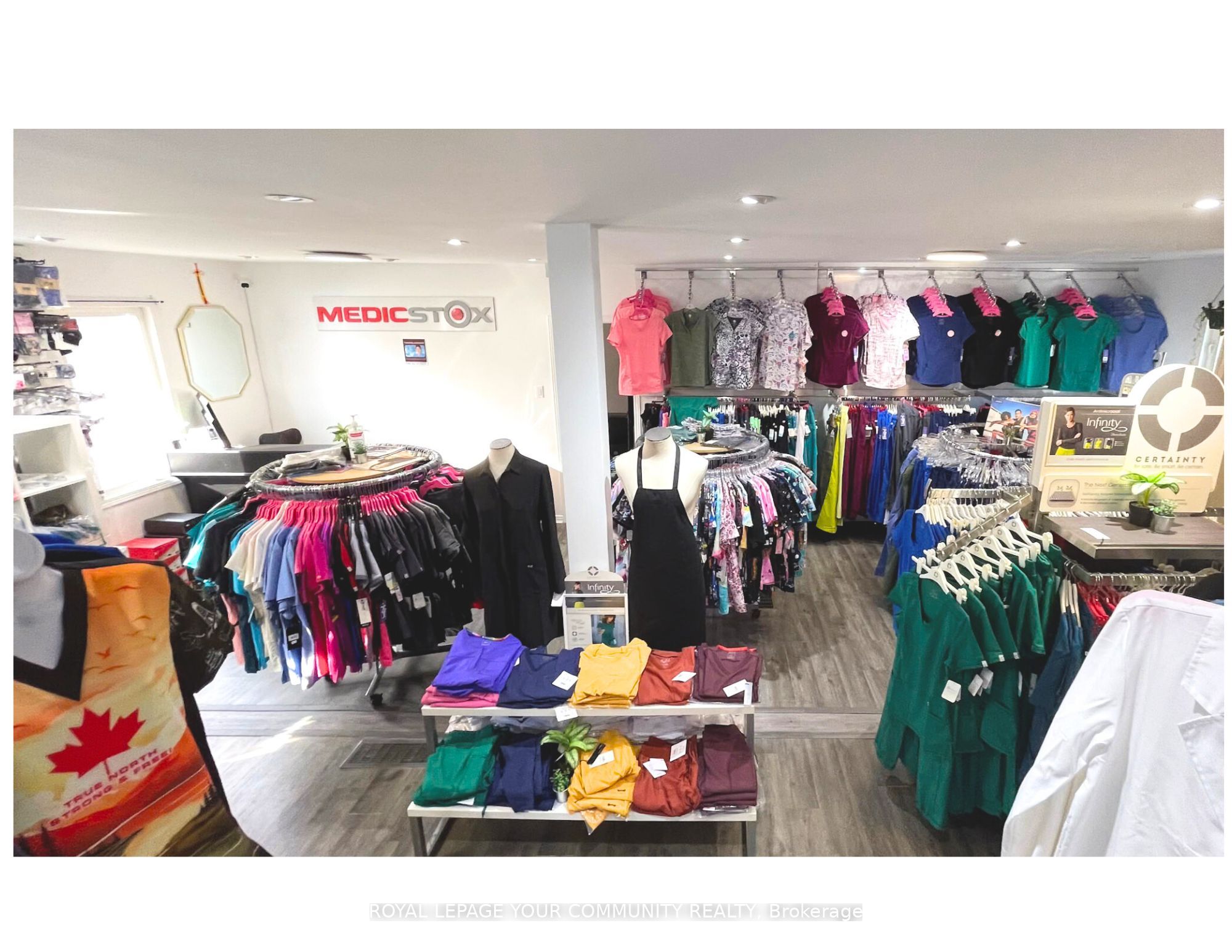 118 John St E Property Photo 19