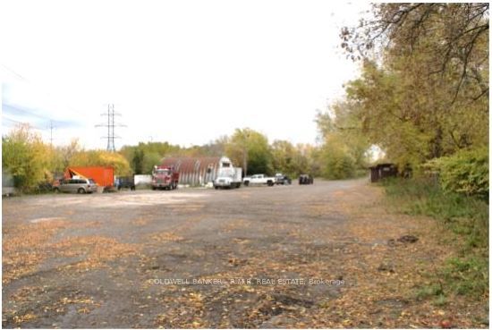 8815 Sheppard Avenue Property Photo 3