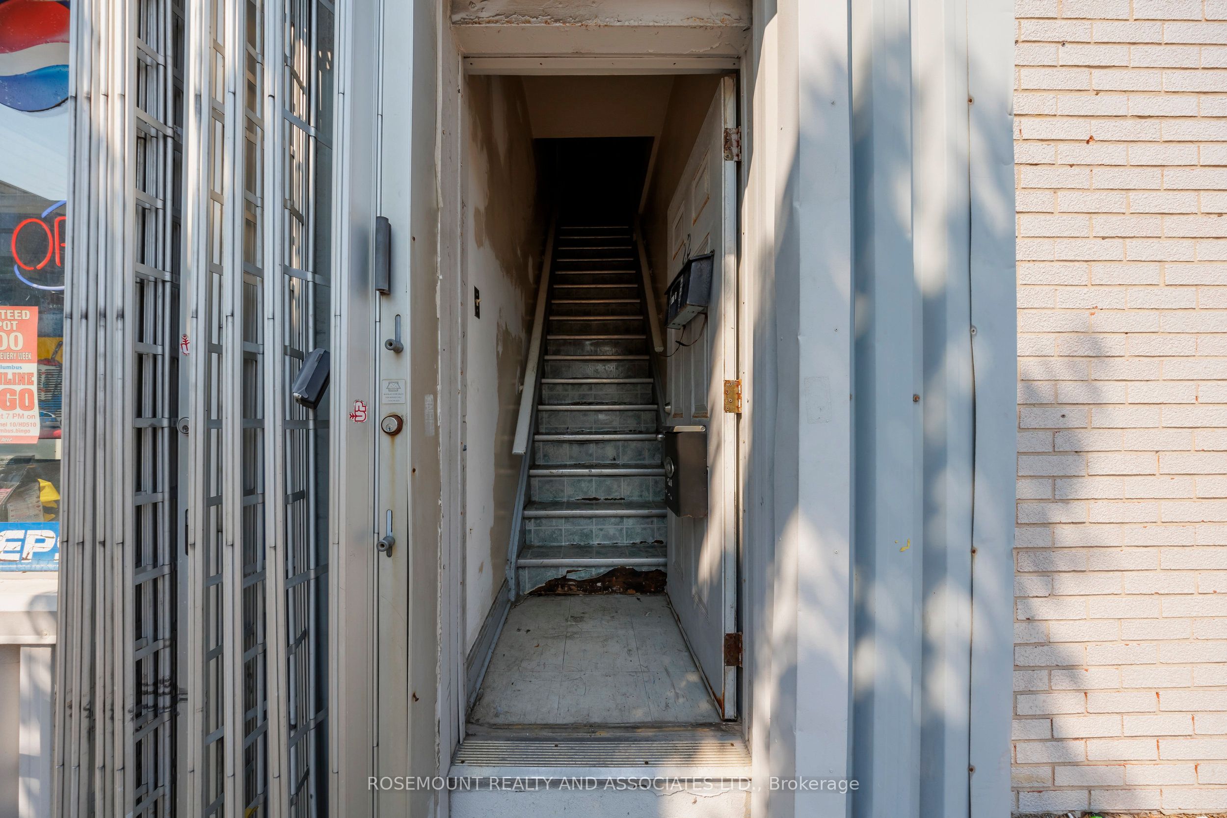 22 Bond Street W Property Photo 19