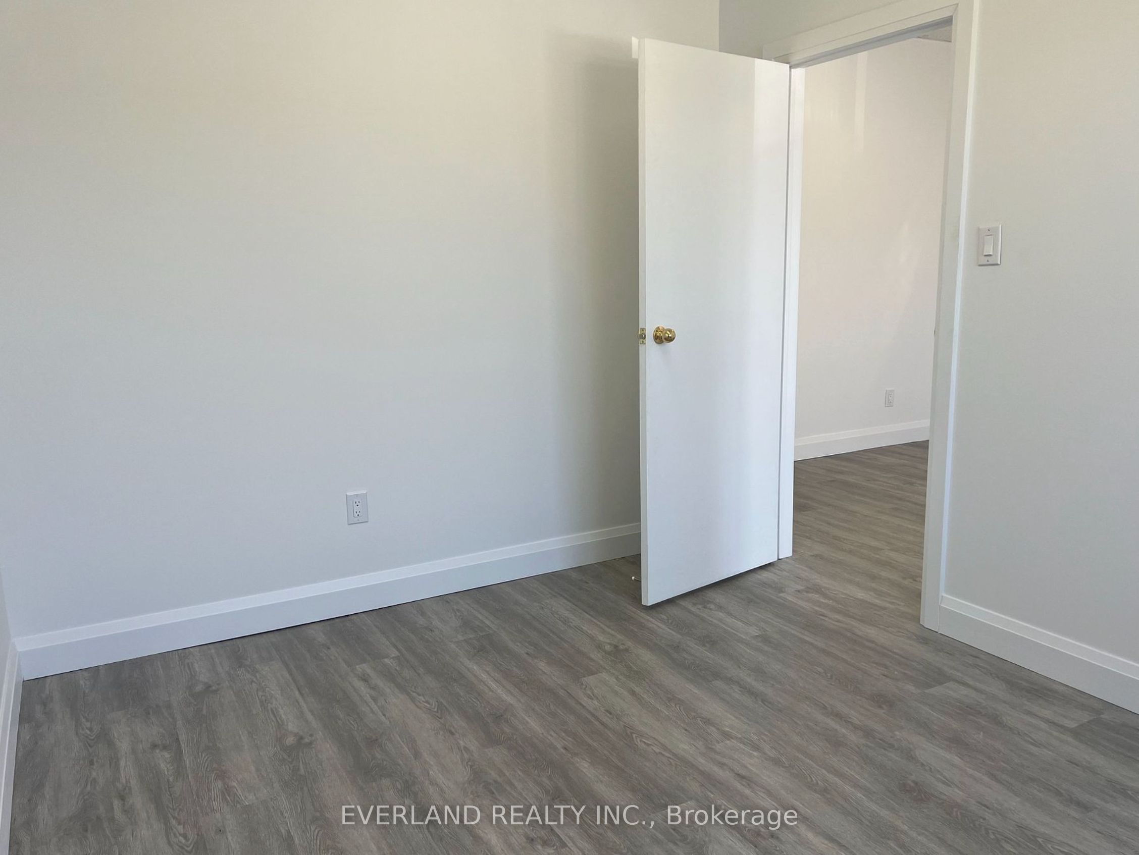 50 Silver Star Boulevard 215 Property Photo 6