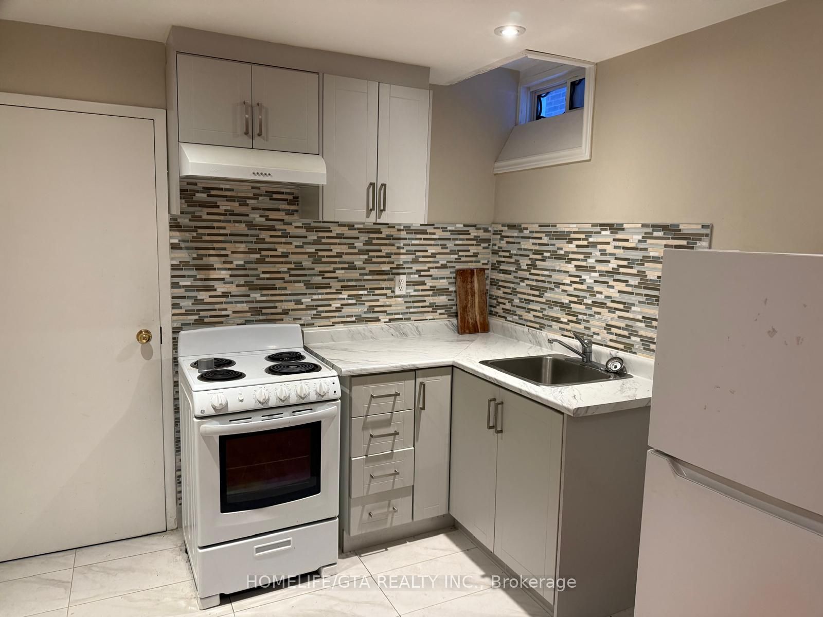 8864 Sheppard Avenue E Basement Property Photo 2