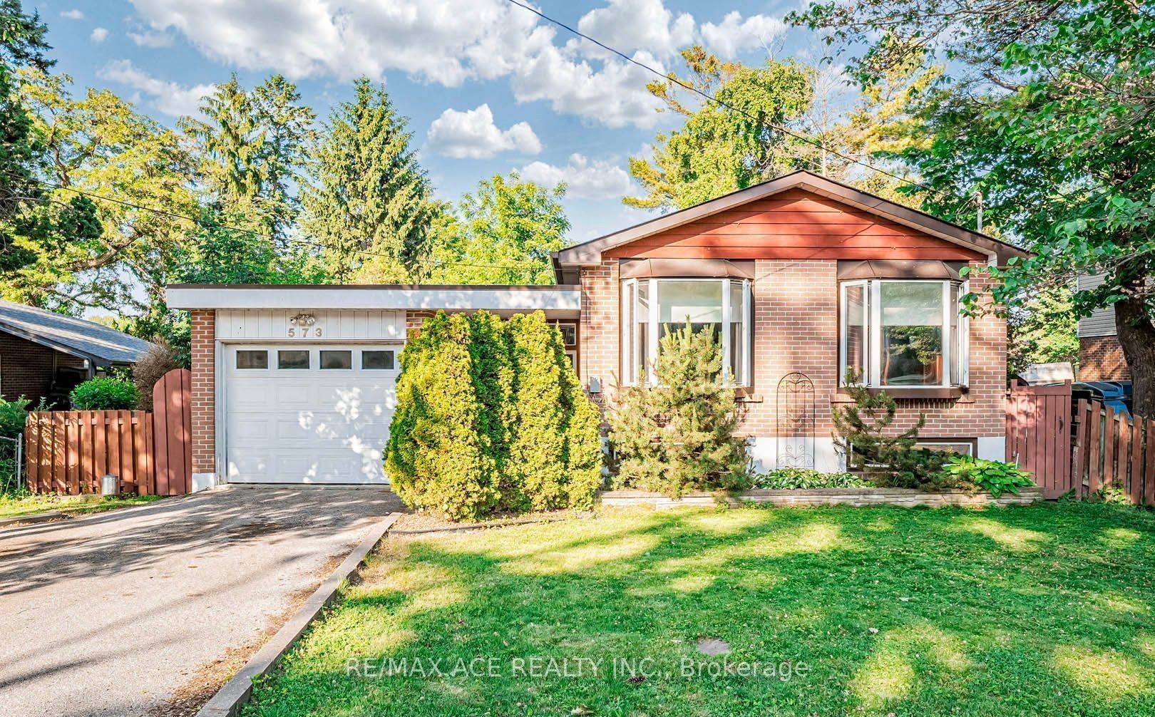 573 Marksbury Road Property Photo 1
