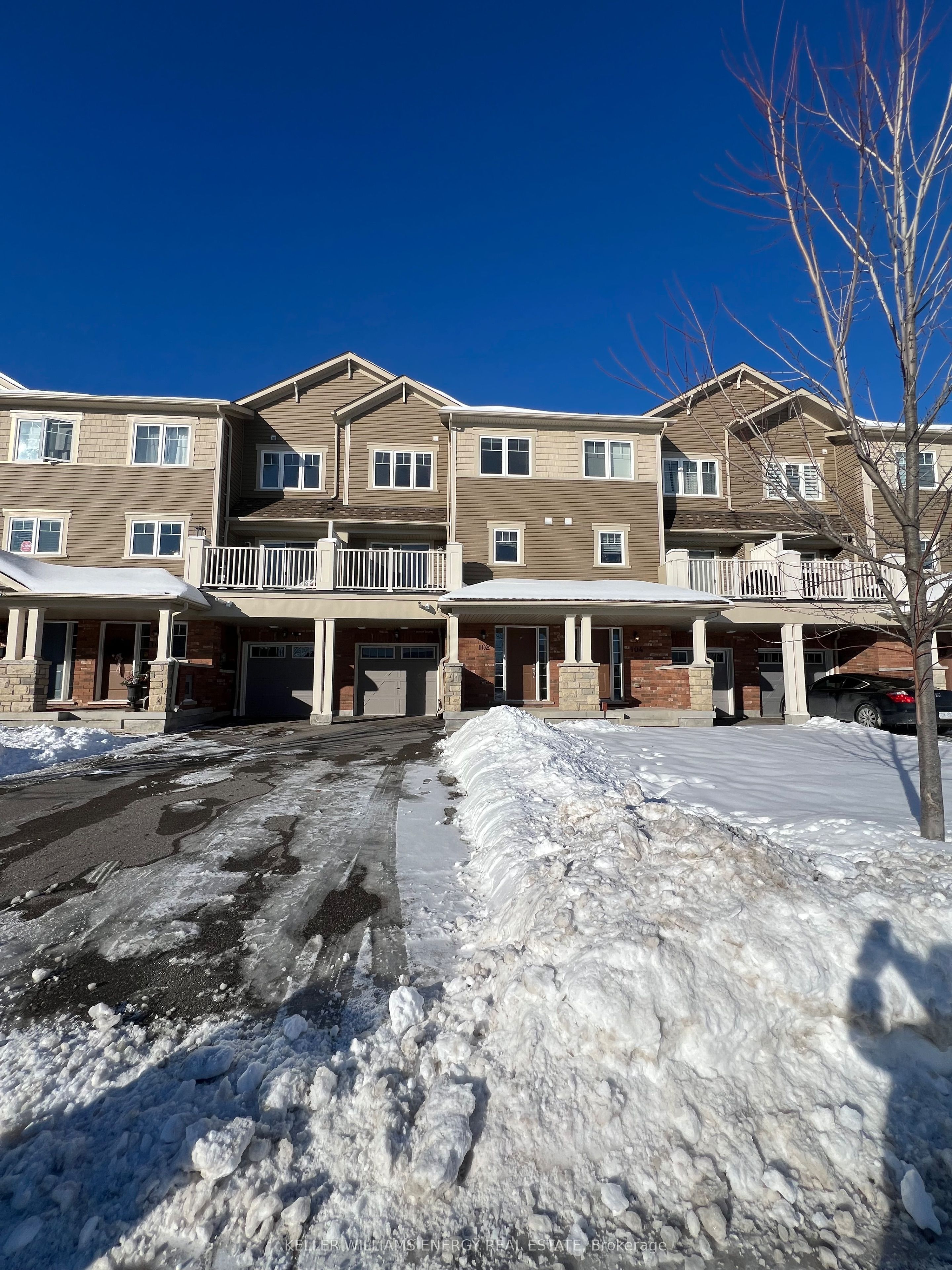 102 Tabaret Crescent Property Photo 1
