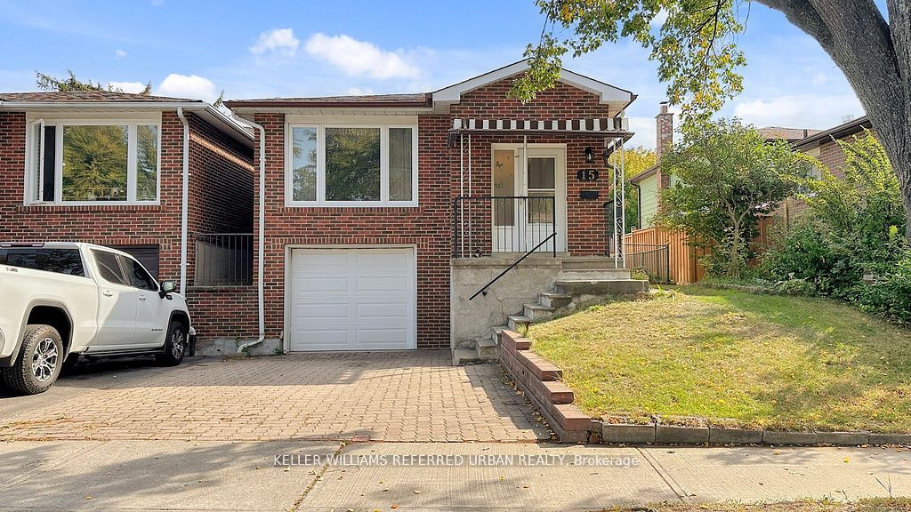 15 Thistlewaite Crescent Property Photo 1