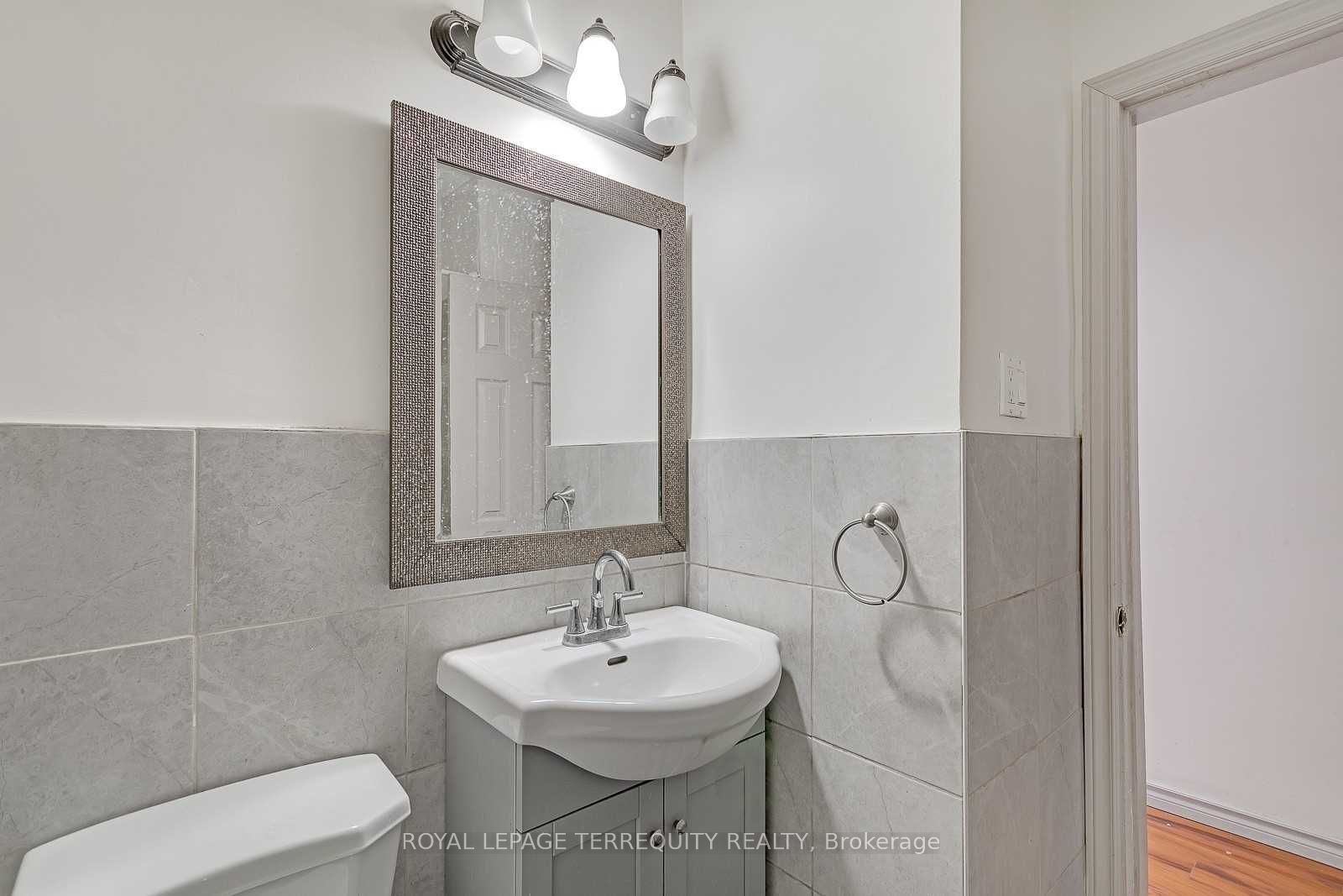 2977 Lawrence Avenue E Lower 2l Property Photo 11