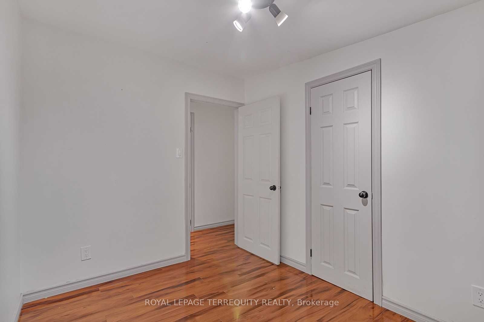 2977 Lawrence Avenue E Lower 2l Property Photo 15