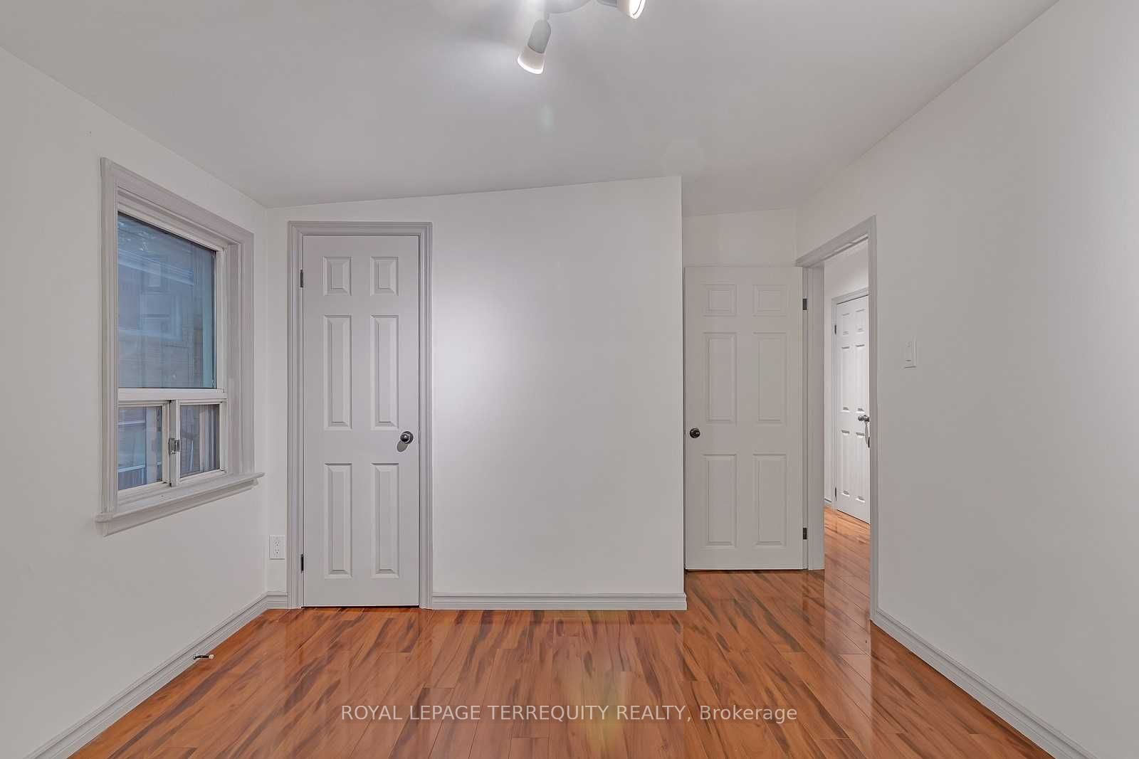 2977 Lawrence Avenue E Lower 2l Property Photo 17
