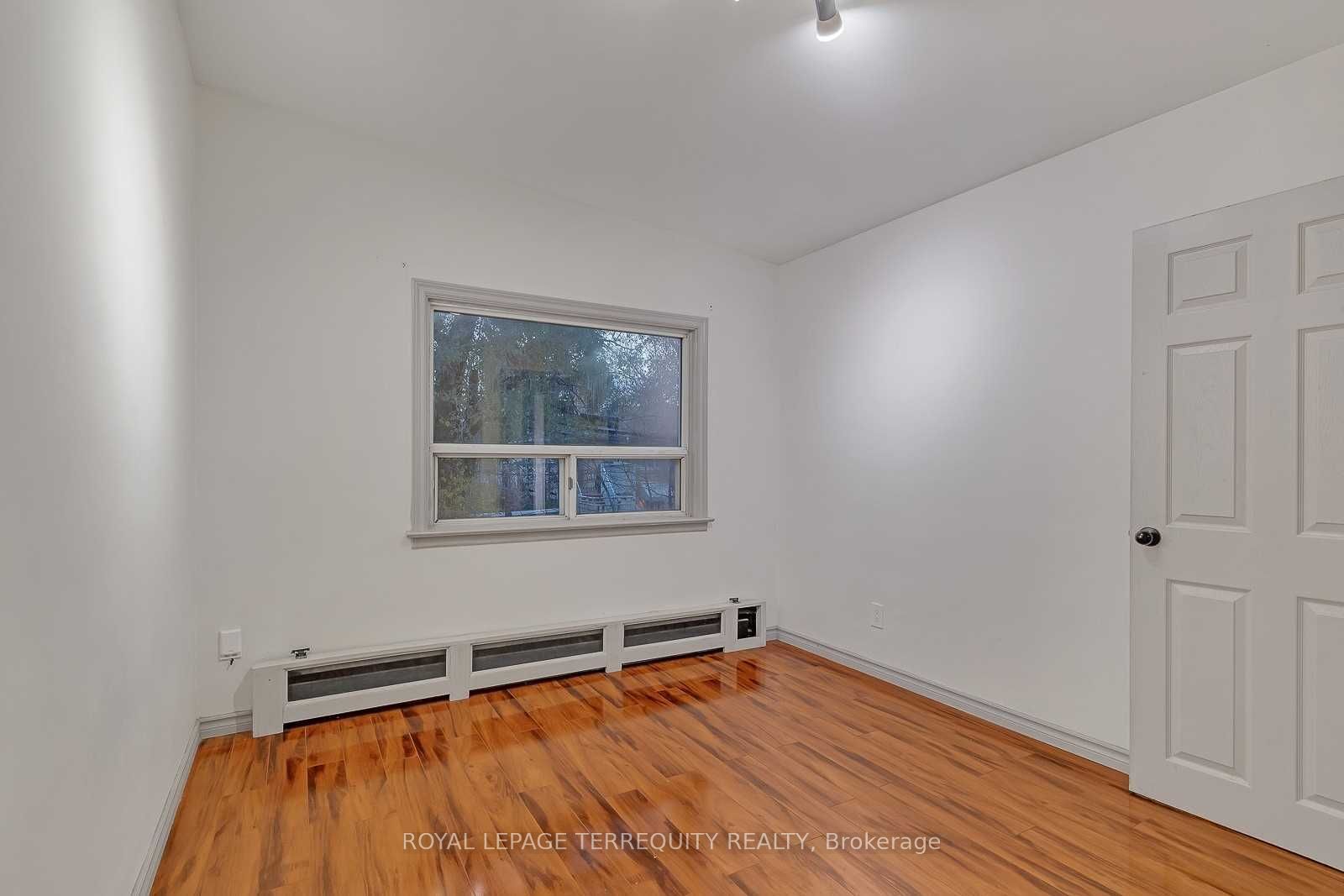 2977 Lawrence Avenue E Lower 2l Property Photo 20