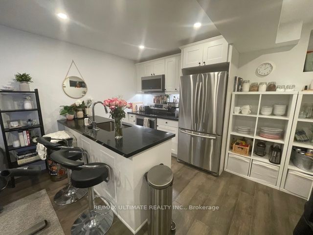 122 Boultbee (lower) Avenue Property Photo 1