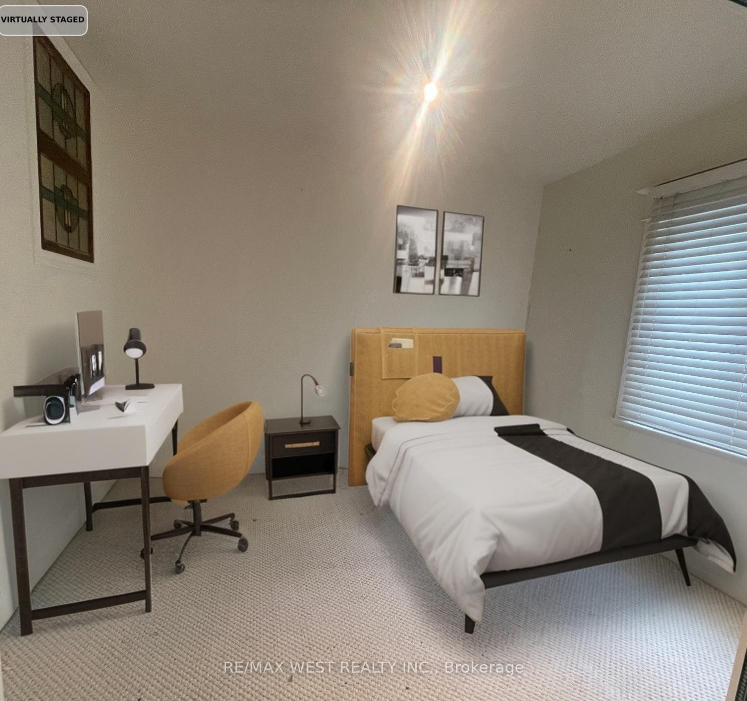1813 Gerrard Street E Property Photo 3