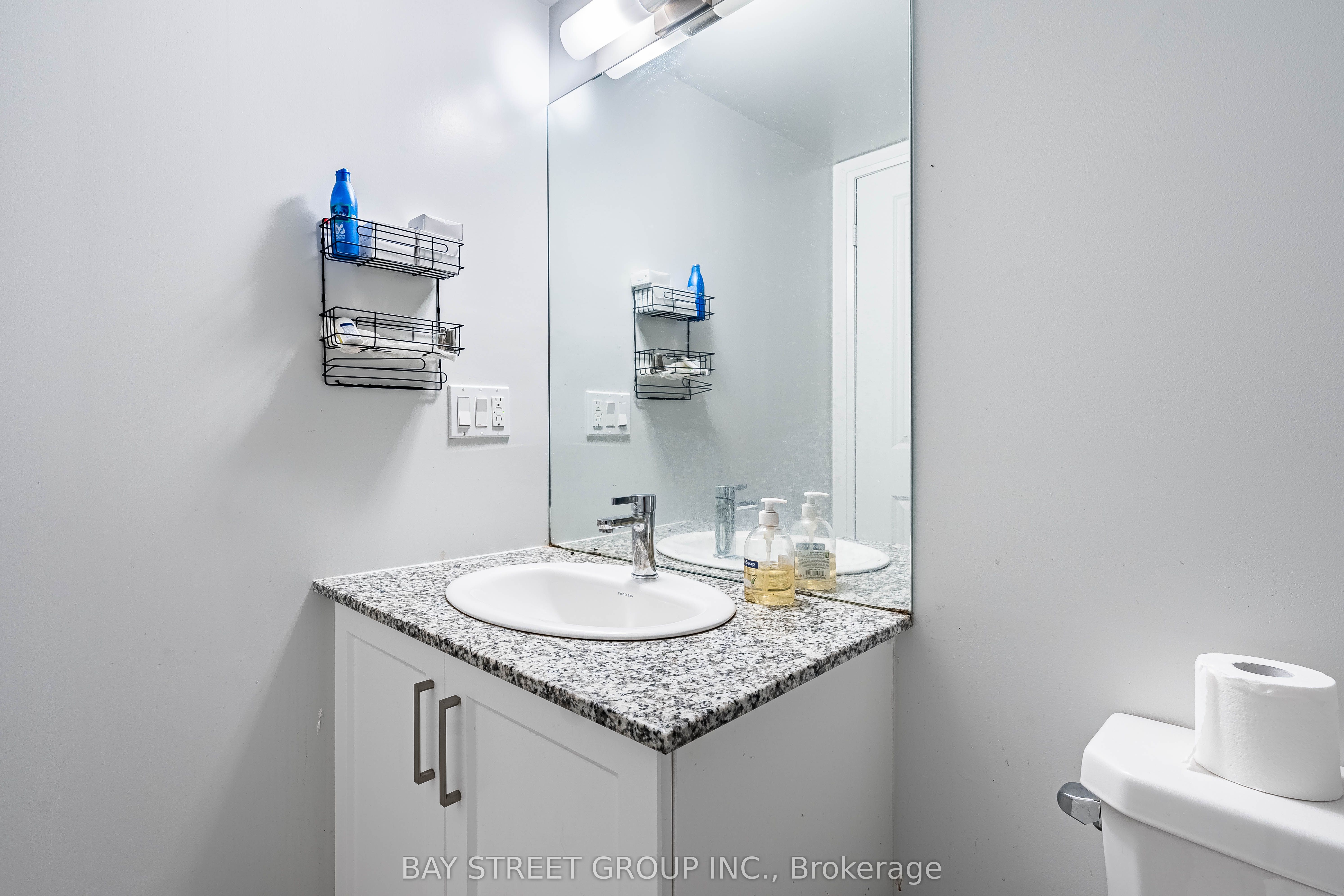 20 Meadowglen Place Property Photo 12