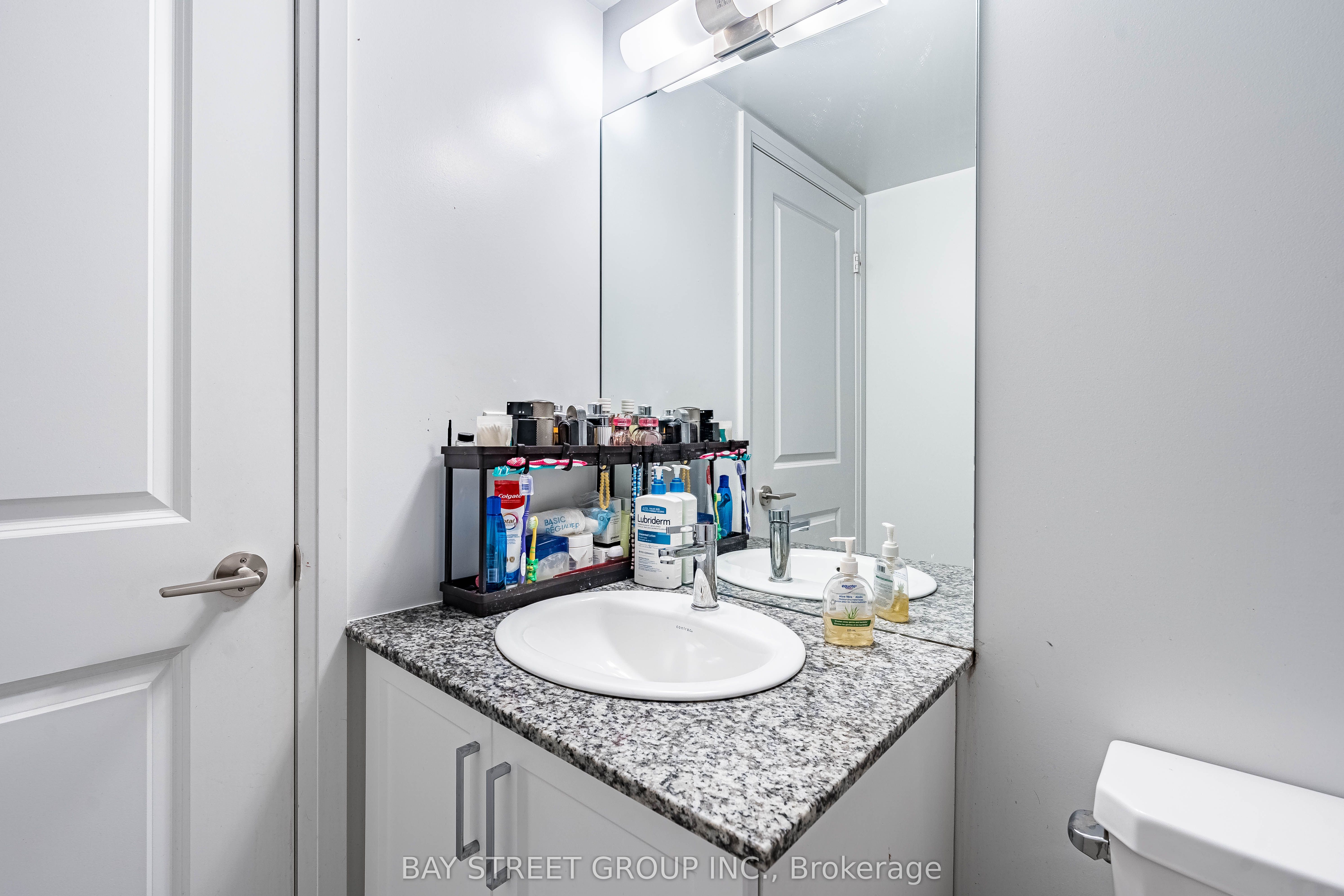 20 Meadowglen Place Property Photo 26