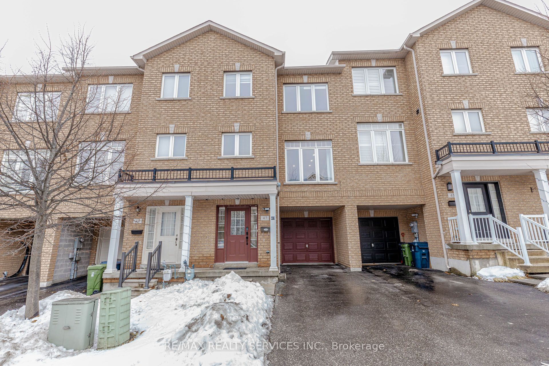 47 Curran Hall Crescent Property Photo 1