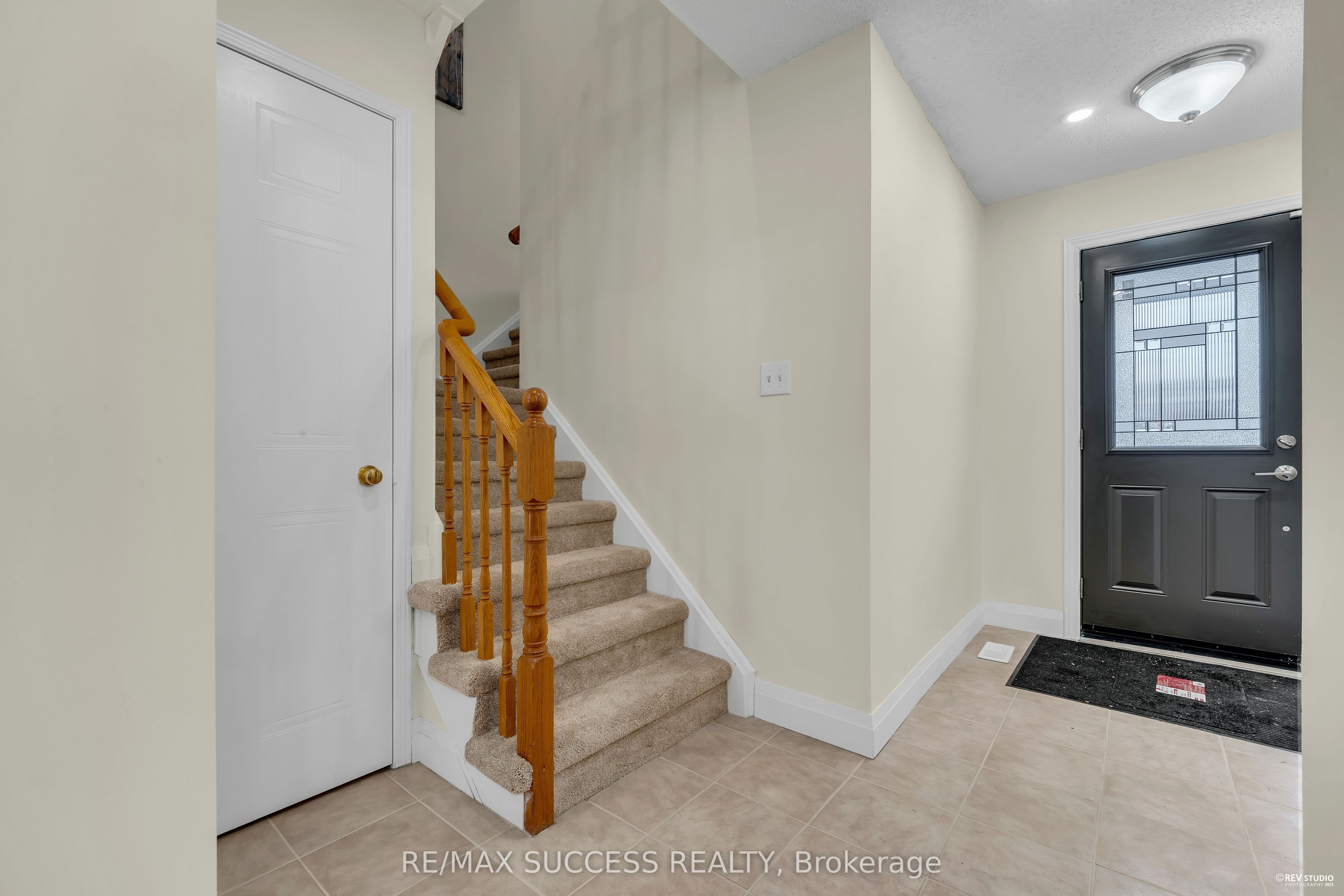 2281 Wildwood Crescent Property Photo 7