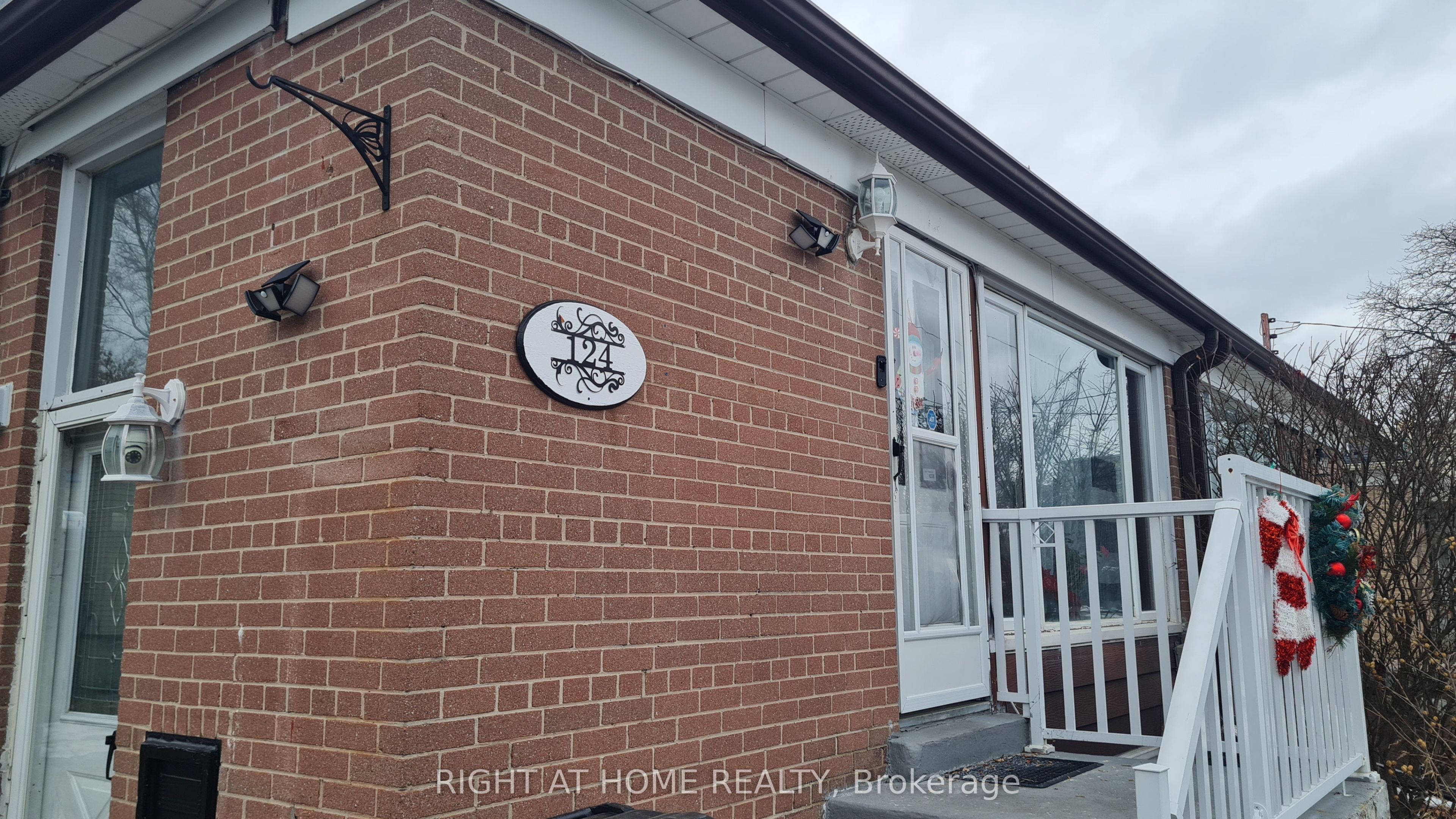 124 Overture Road Property Photo 3