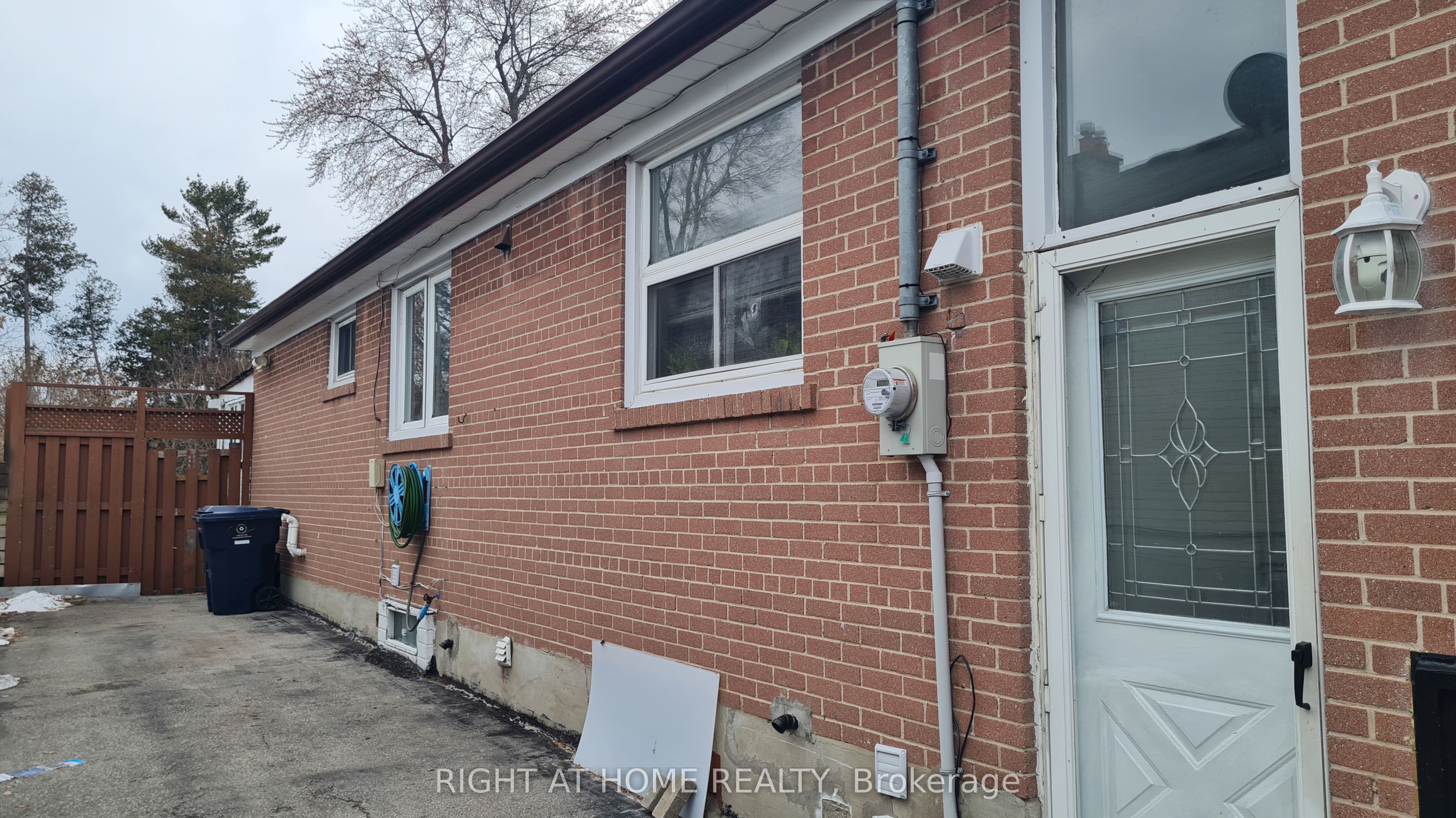 124 Overture Road Property Photo 4