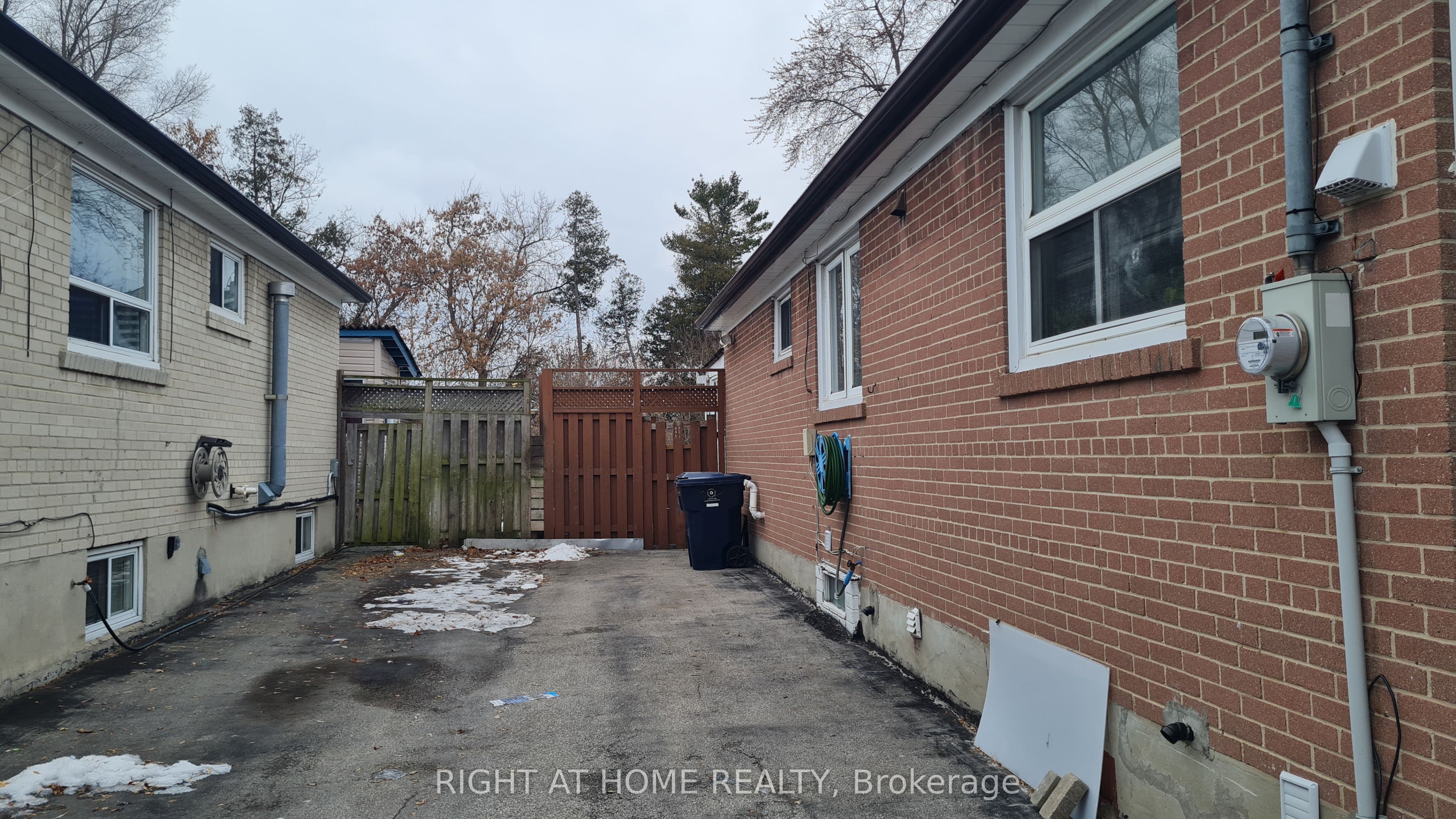 124 Overture Road Property Photo 5