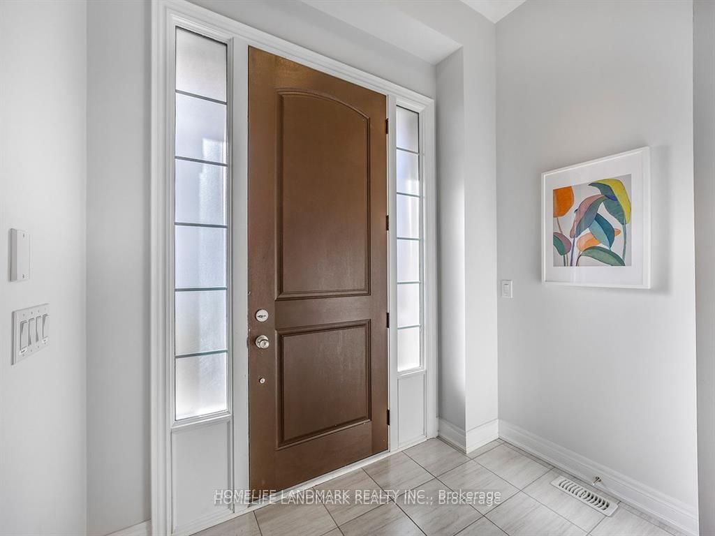 100 Christine Elliot Avenue Property Photo 2